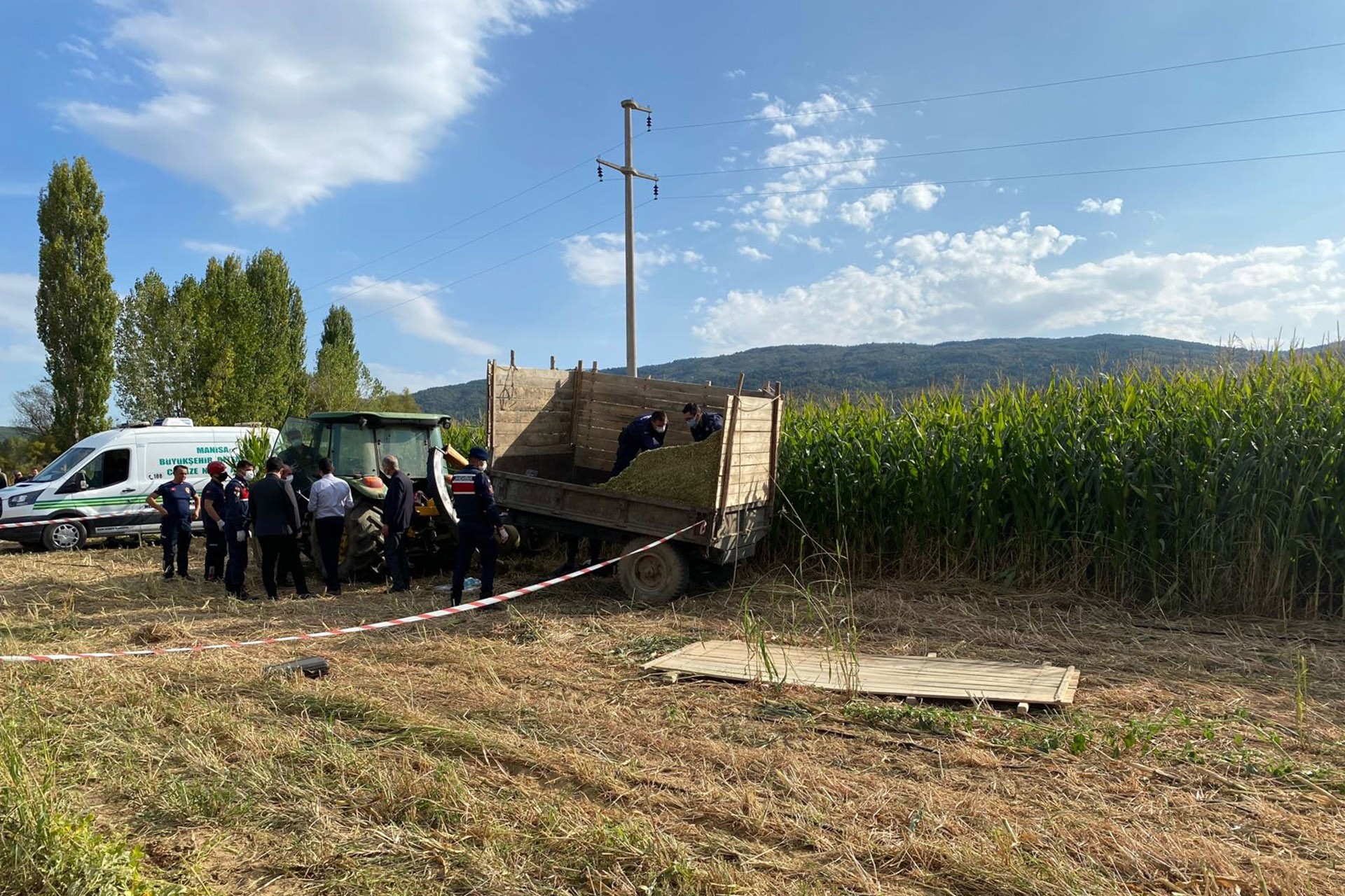 Manisa'da silaj makinesine kapılan 3 yaşındaki çocuk hayatını kaybetti