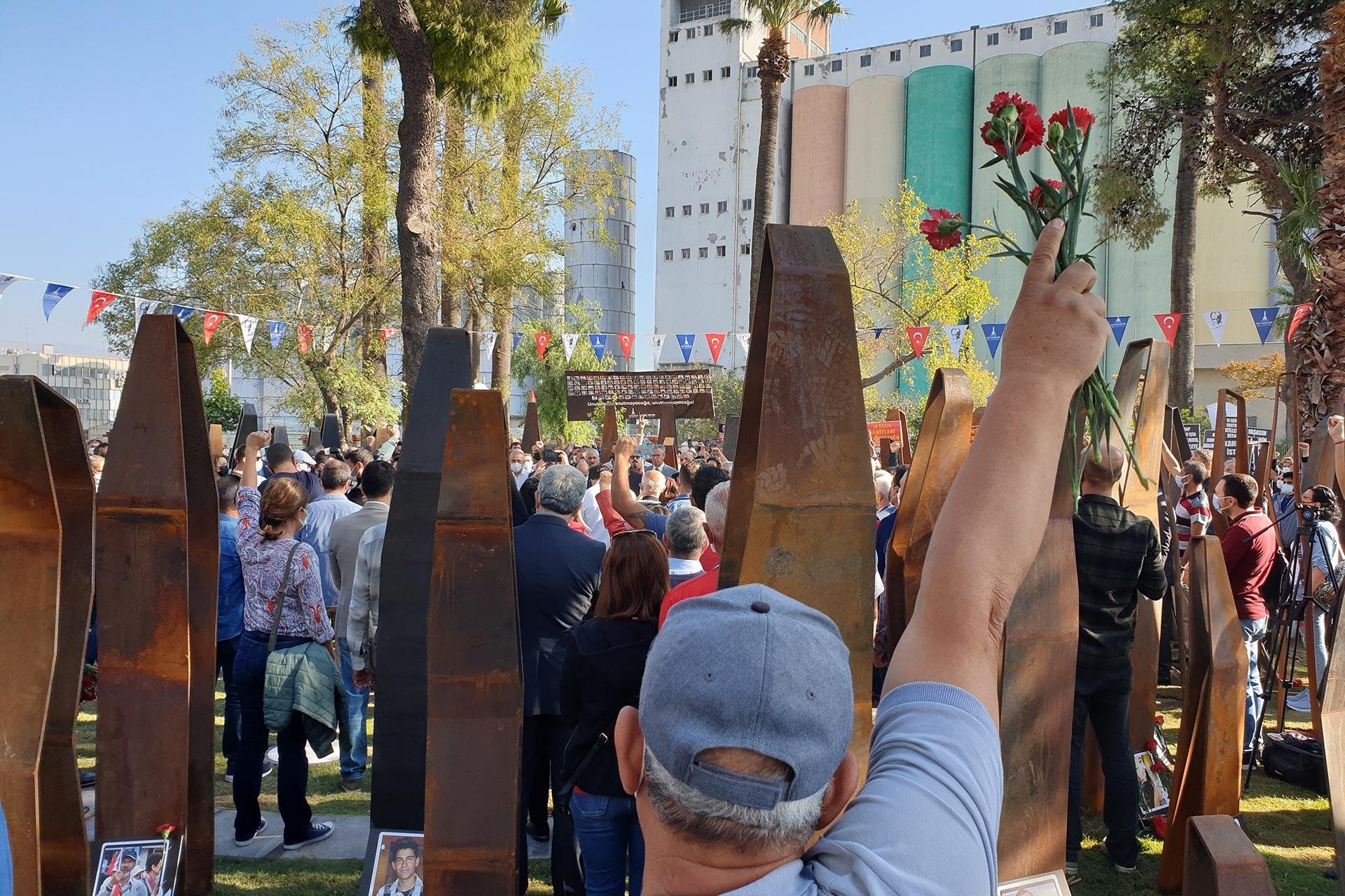 İzmir'de 10 Ekim anması