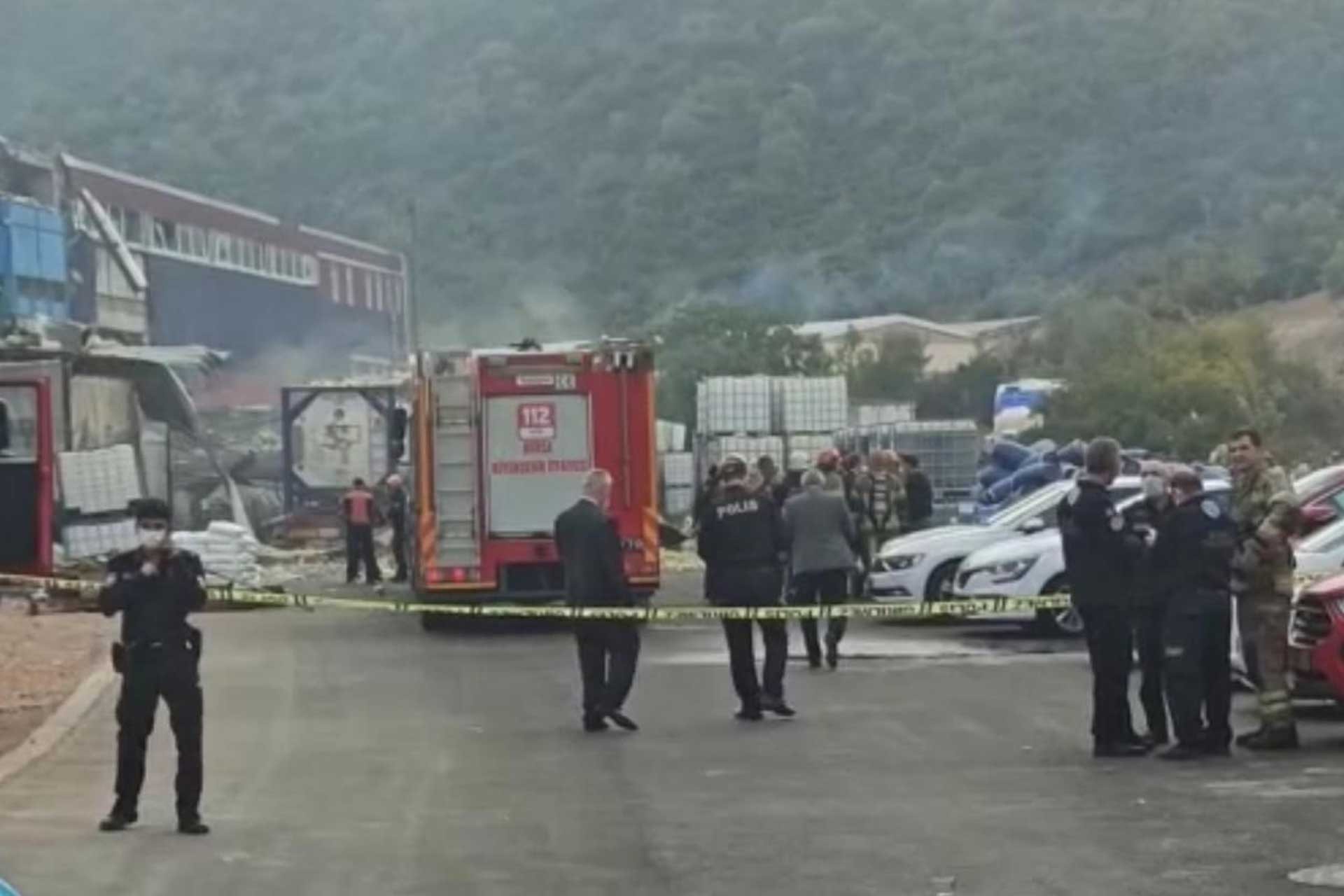 Bursa'da kimya fabrikasında patlama: 1 işçi yaşamını yitirdi, 6  işçi yaralandı