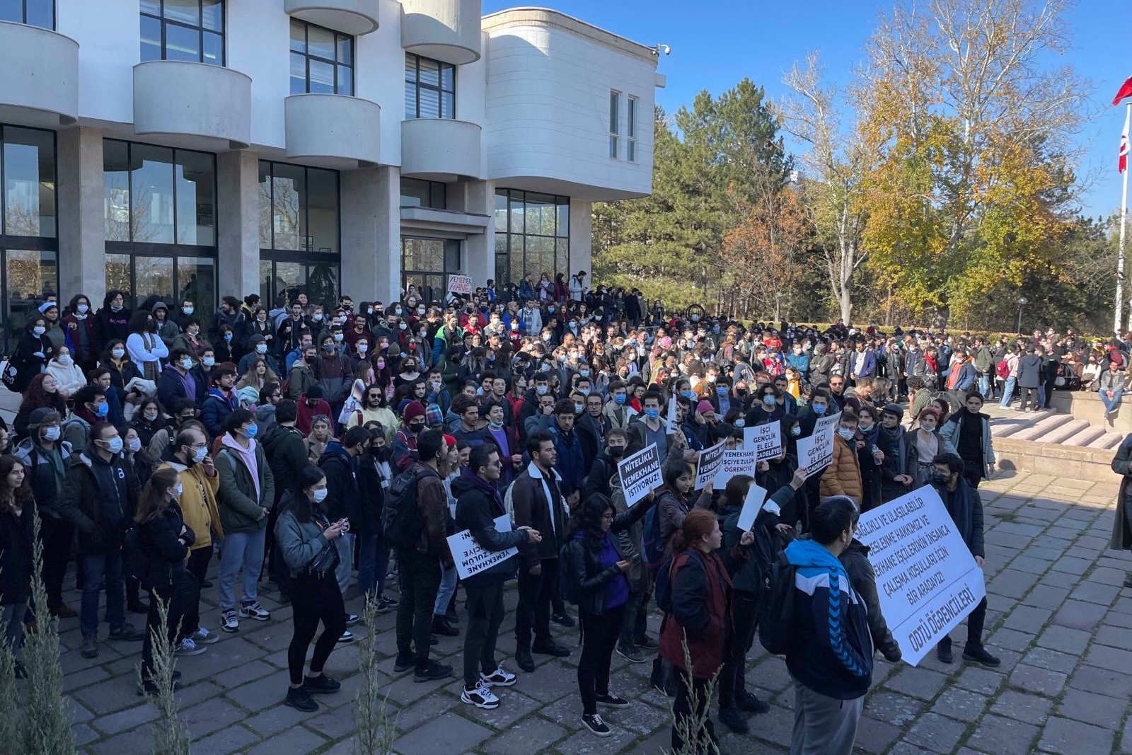 METU students: "We want affordable and decent dining halls"