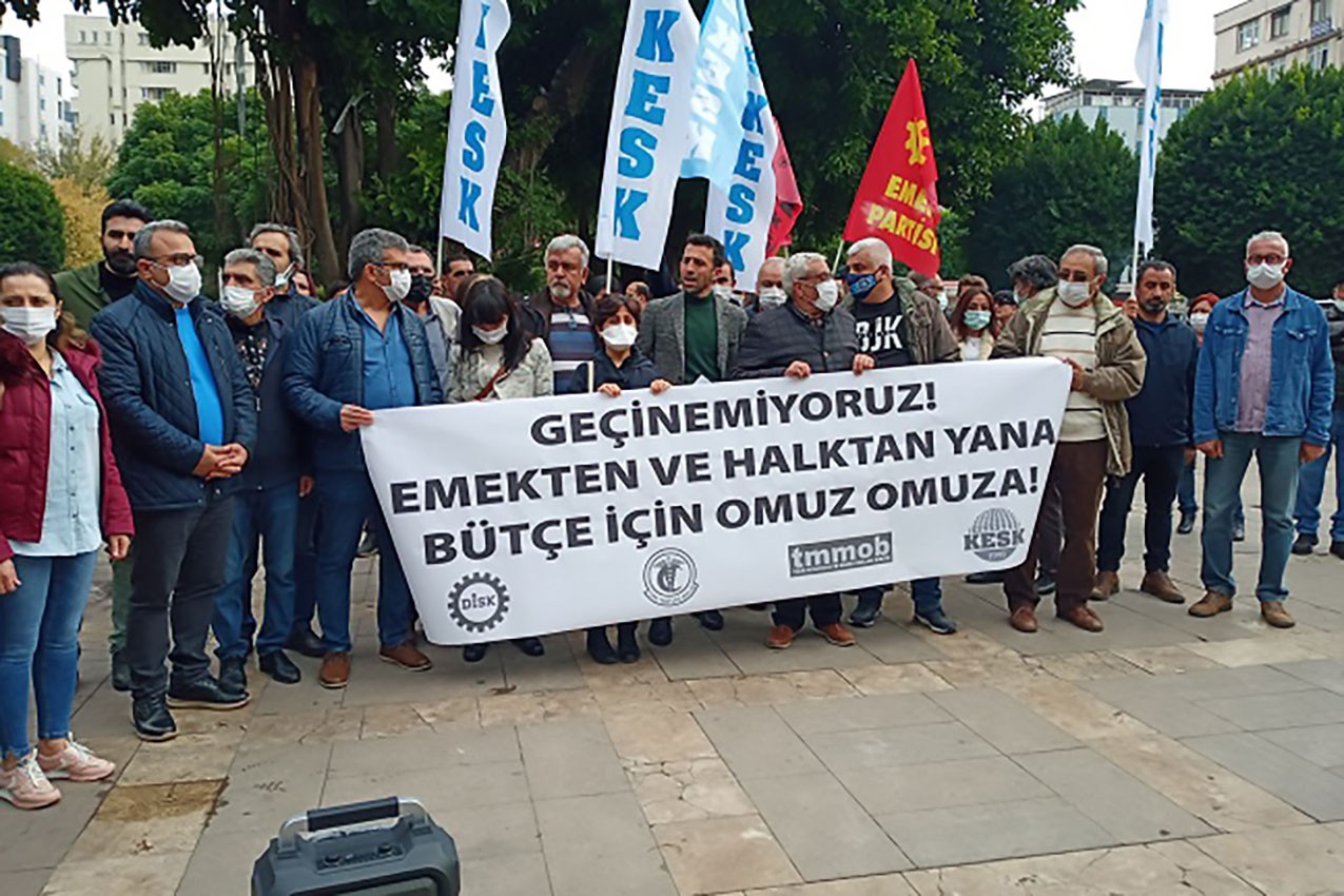 Adana’da DİSK, KESK, TMMOB, Tabip Odası, 2022 bütçesine dair taleplerini açıkladı