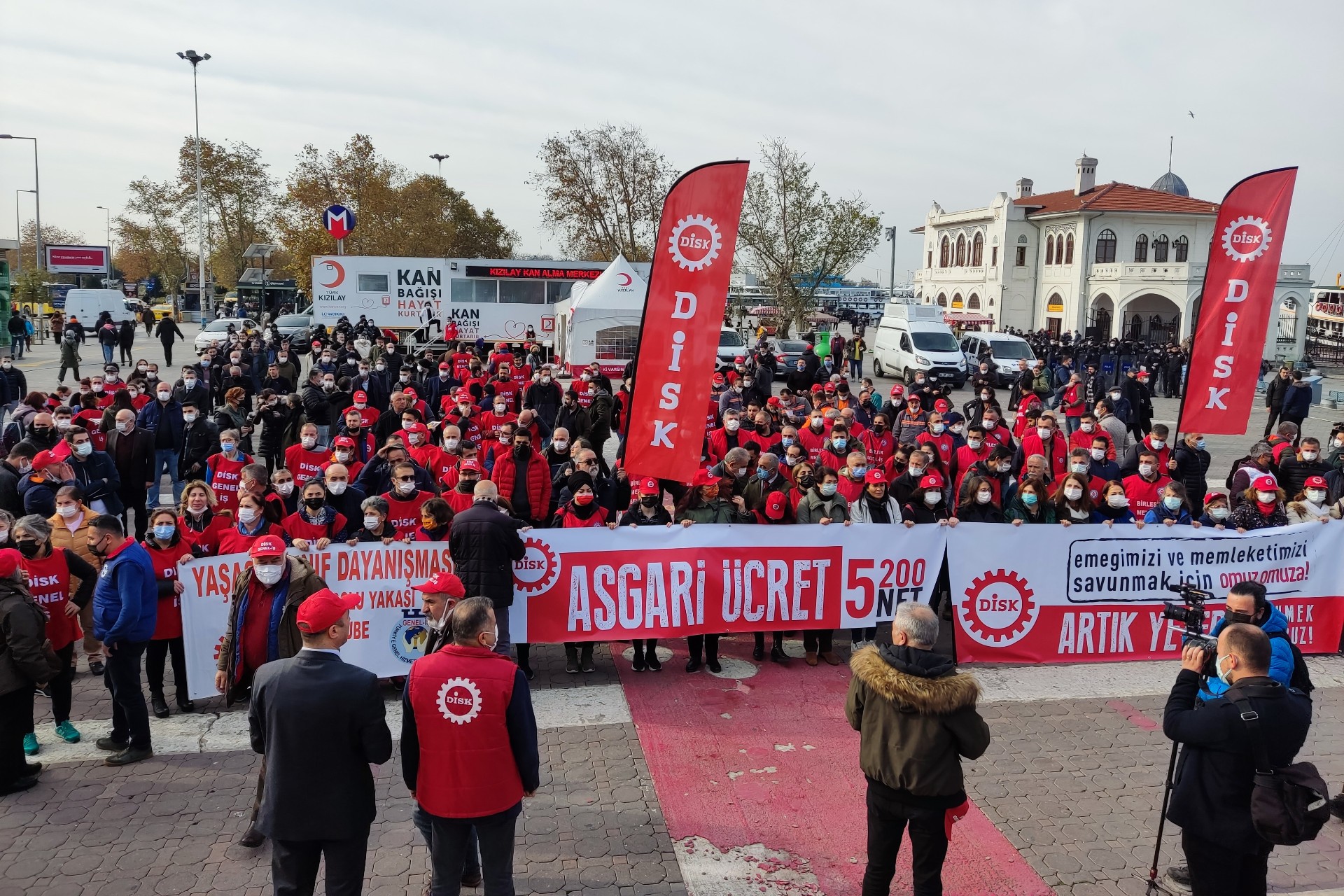 DİSK'in basın açıklaması 