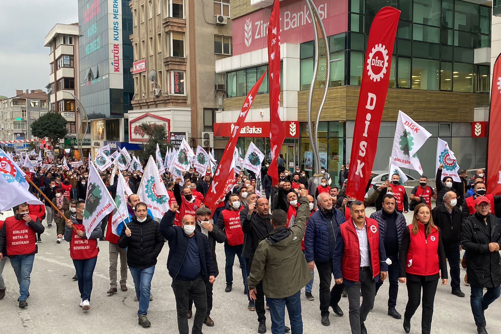 Gebze'de DİSK'ten eylem