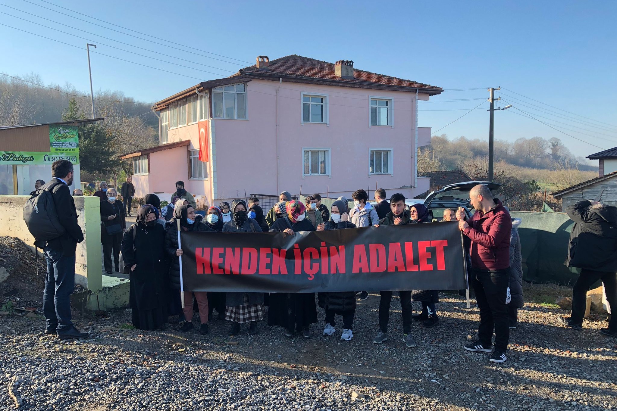 Hendek'teki havai fişek fabrikası patlaması davasında istenen cezalar belli oldu