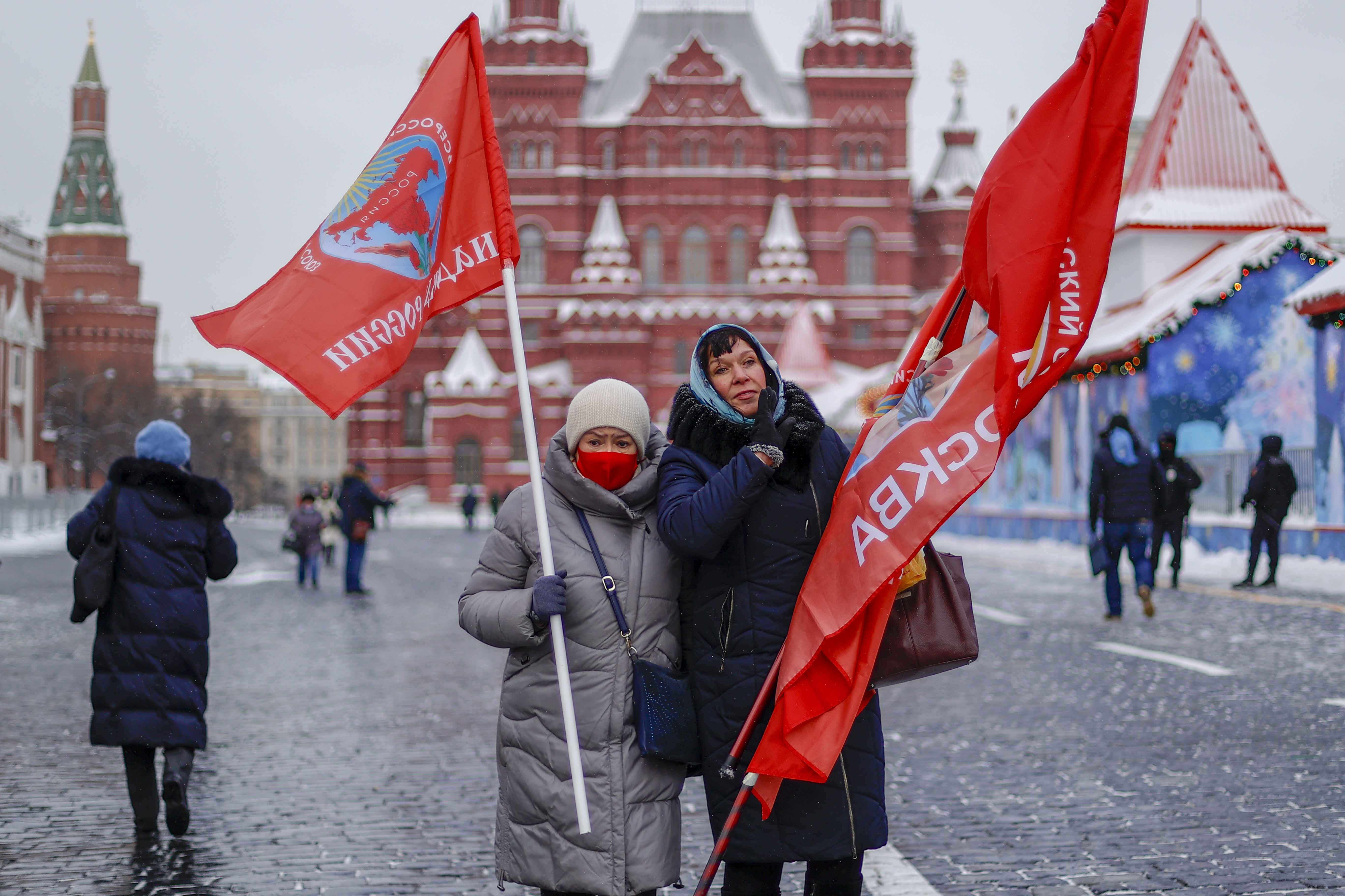 Joseph Stalin’in 142’nci doğum günü nedeniyle Rusya Komünist Partisi tarafından tören düzenlendi