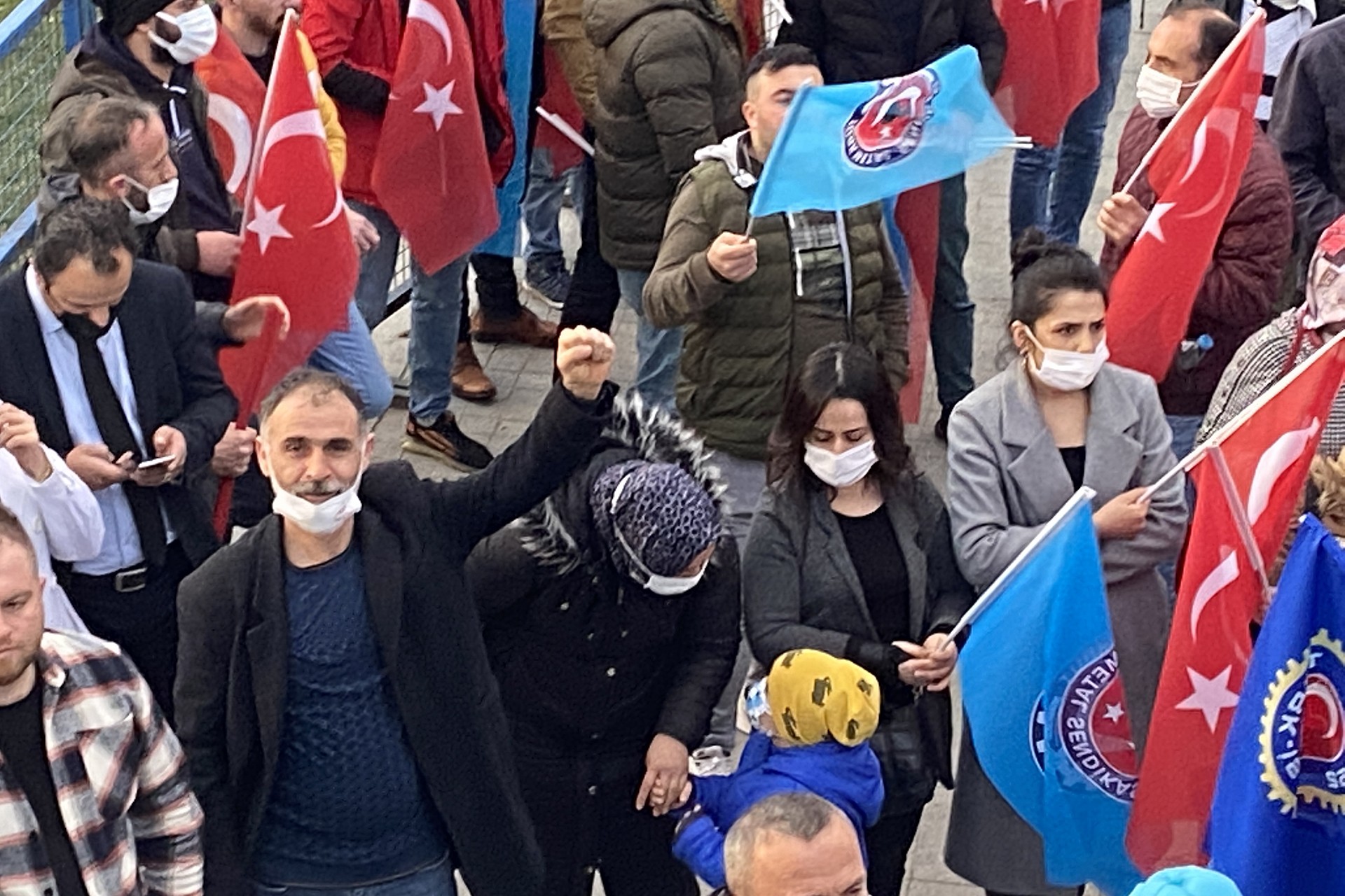 Türk Metal Sendikası Gebze'de  açıklama düzenledi