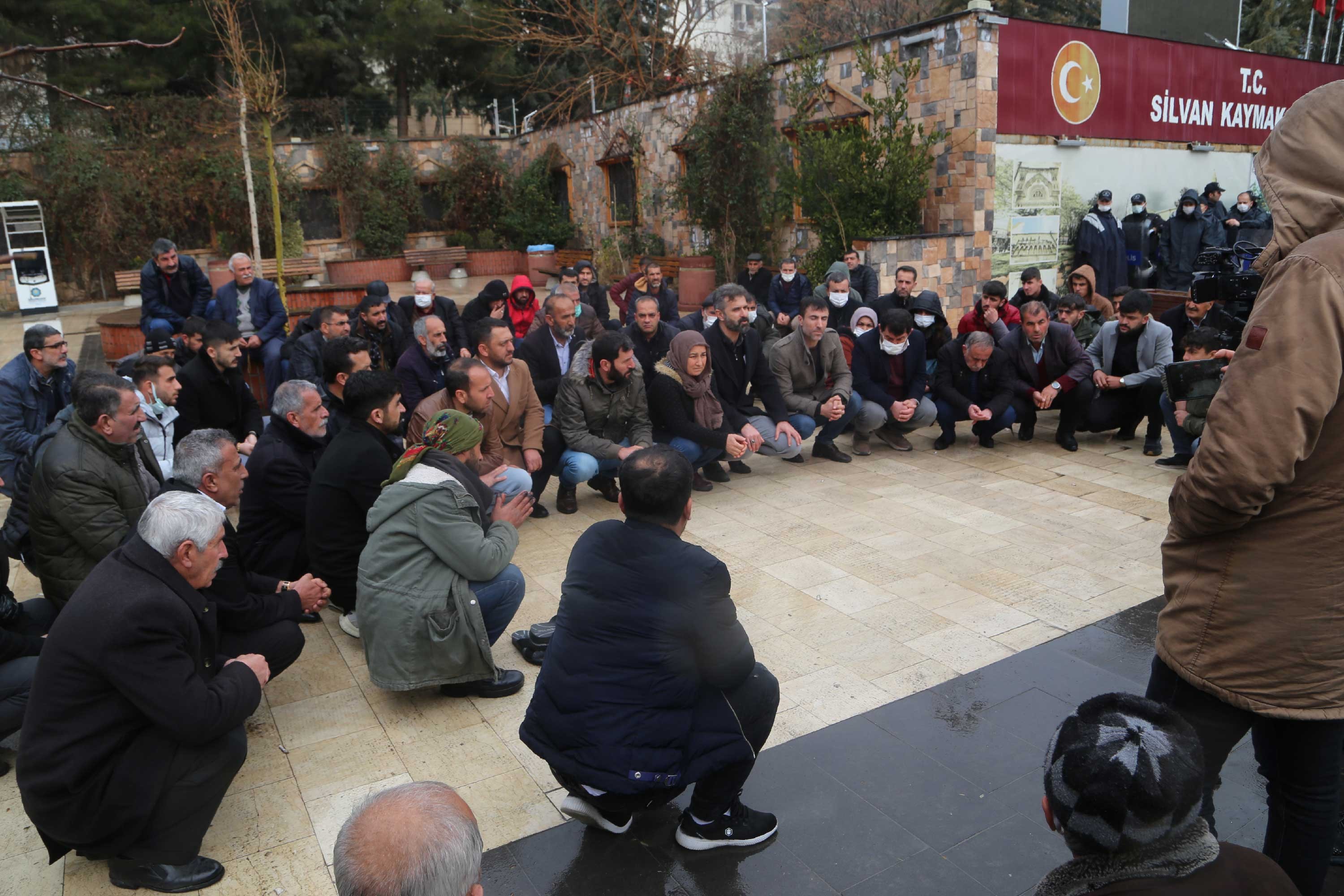 Diyarbakır'da 6 partiden elektrik zamlarına ortak tepki