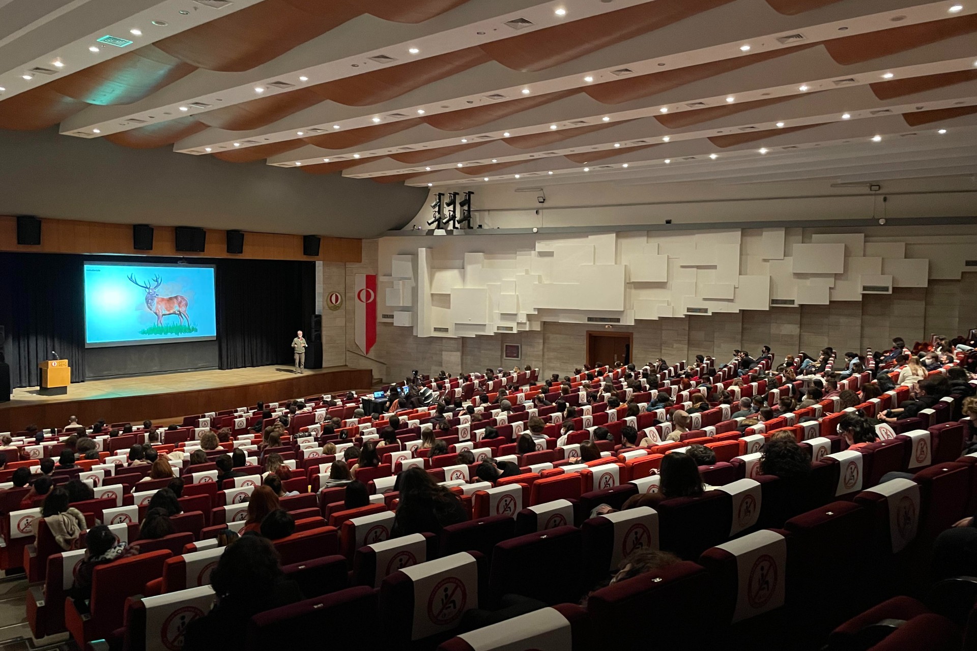 Aykut Kence Evrim Konferansı | Kanserde başarısız tedavi kanser hücresinin evrimini gösteriyor