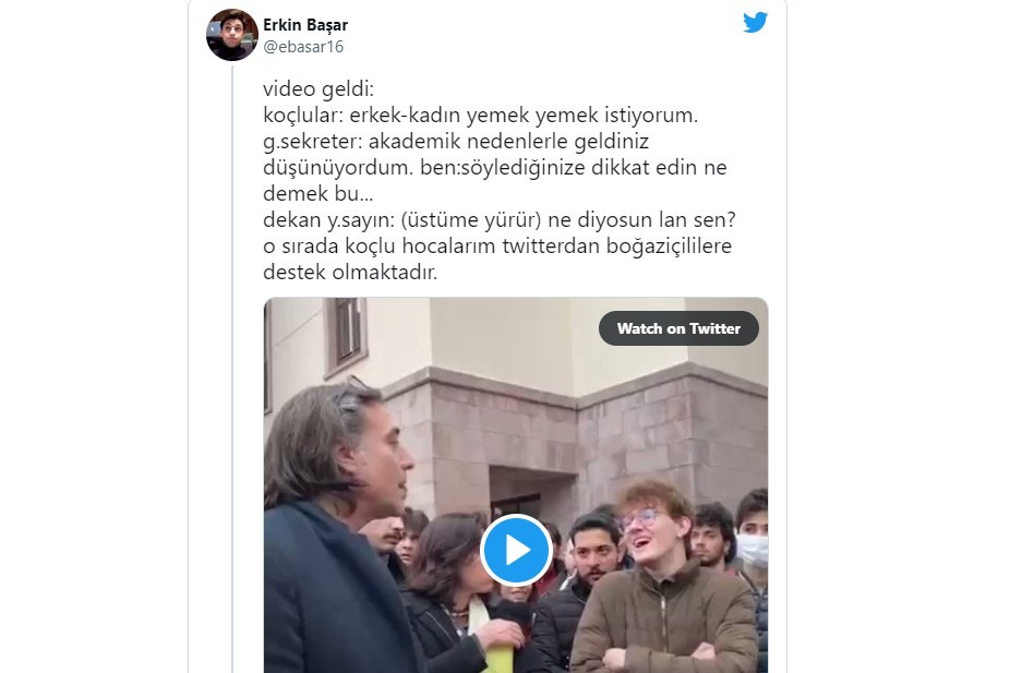 Koç Üniversitesi Öğrenci Dekanı Baha Yiğit Sayın, öğrencinin üzerine yürüdü