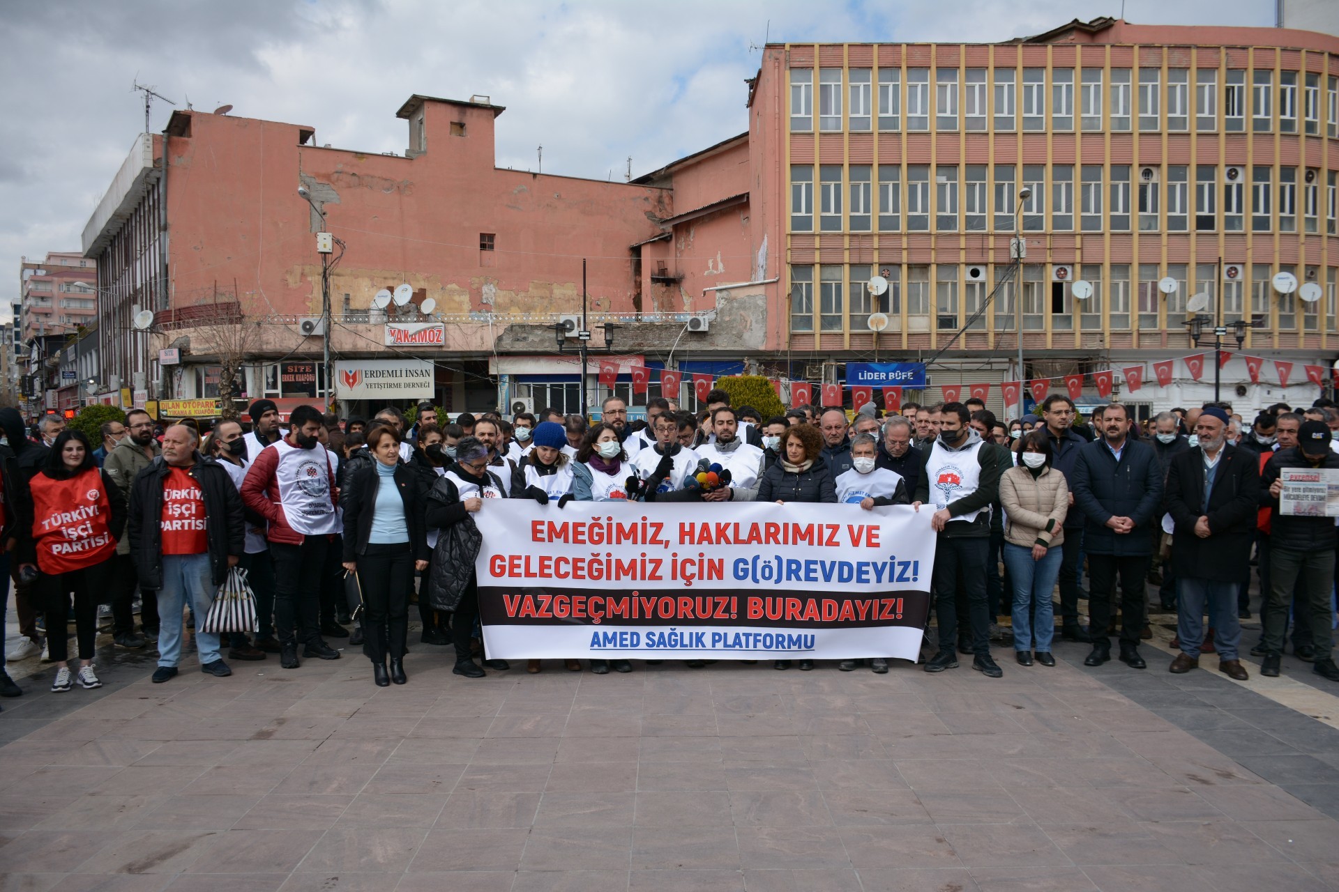 Diyarbakır'da sağlık örgütleri açıklama yaptı