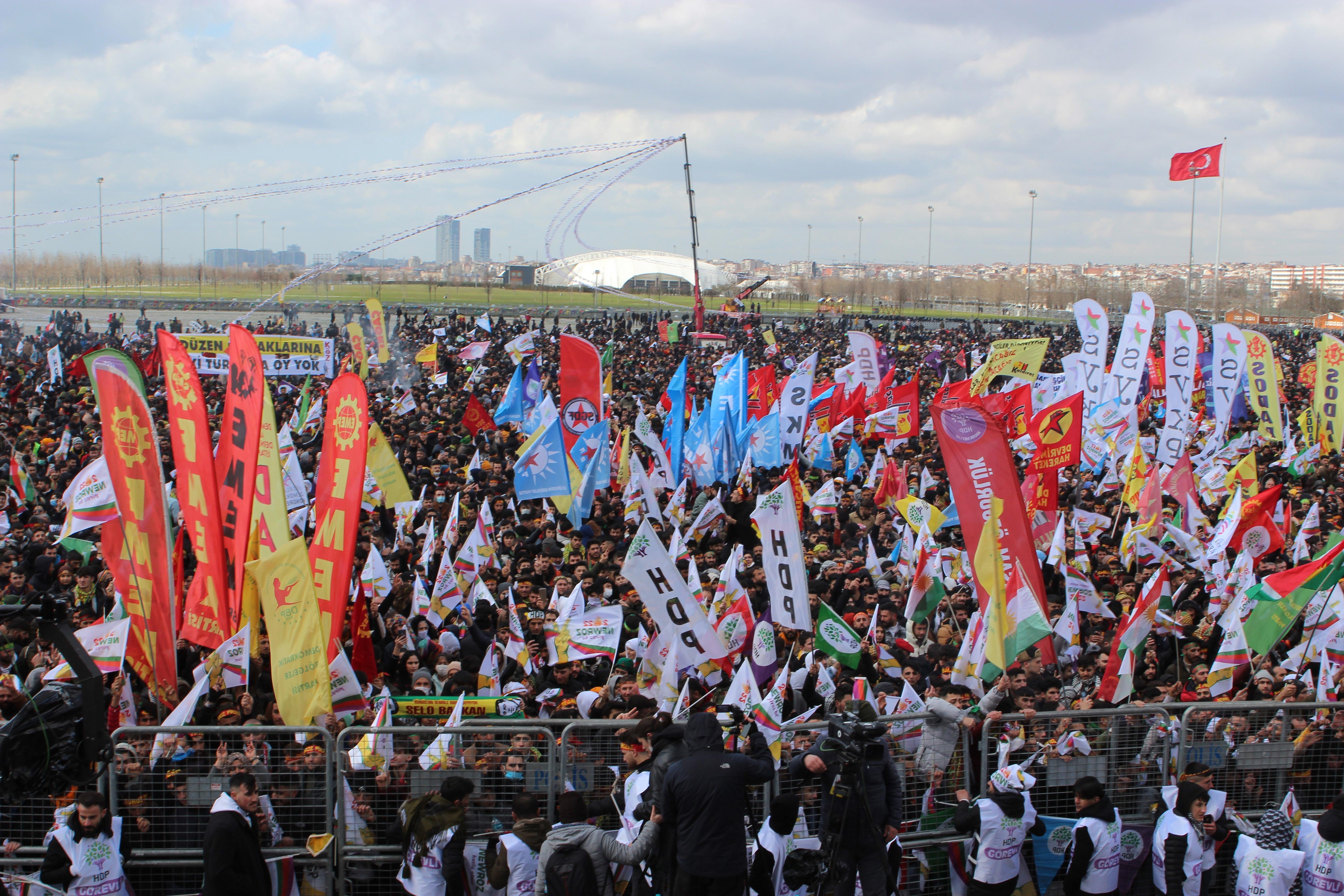 Enthusiastic crowd at the Newroz rally in Istanbul