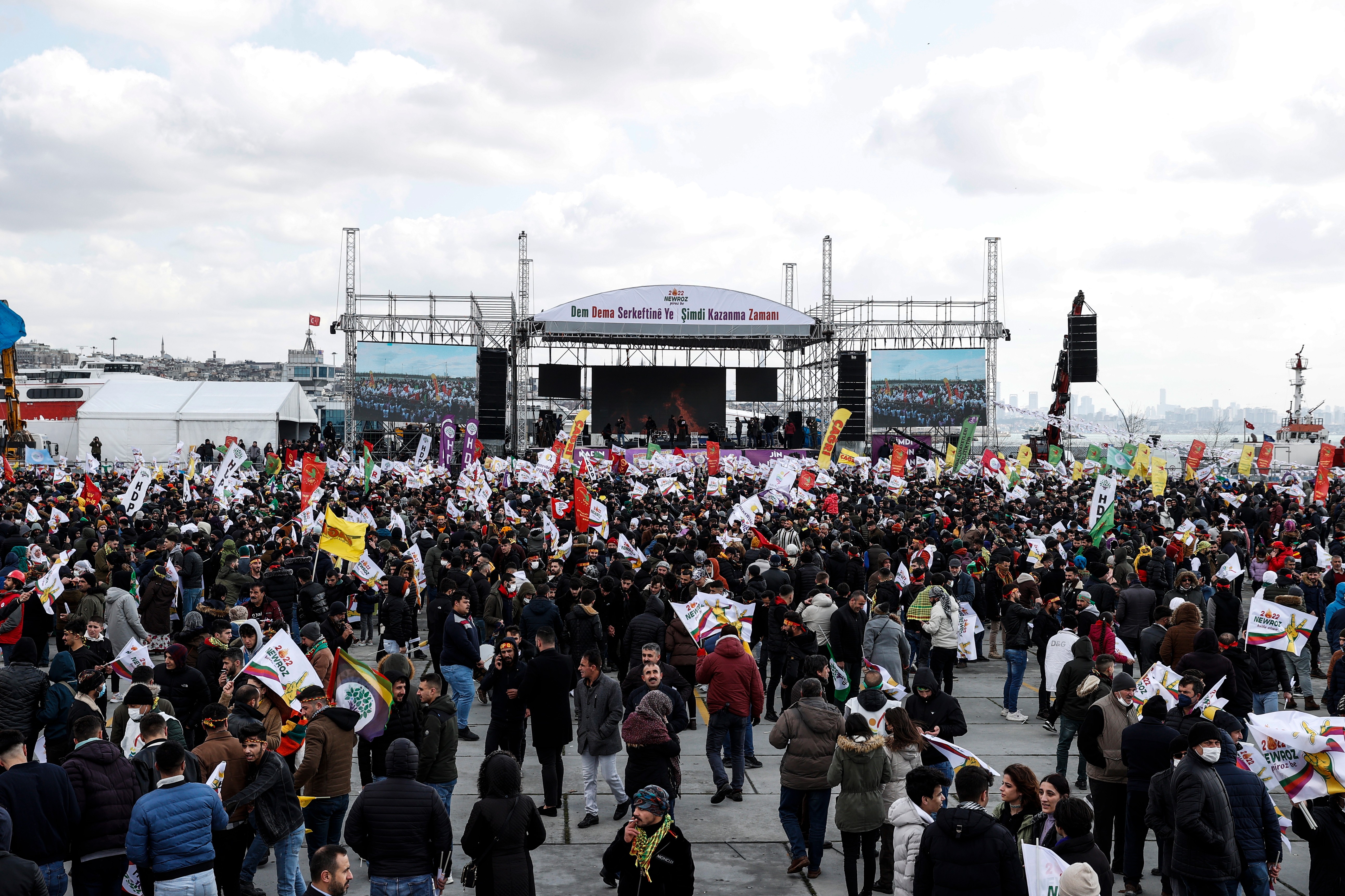 İstanbul'daki Newroz mitinginin ardından 83 kişi gözaltına alındı