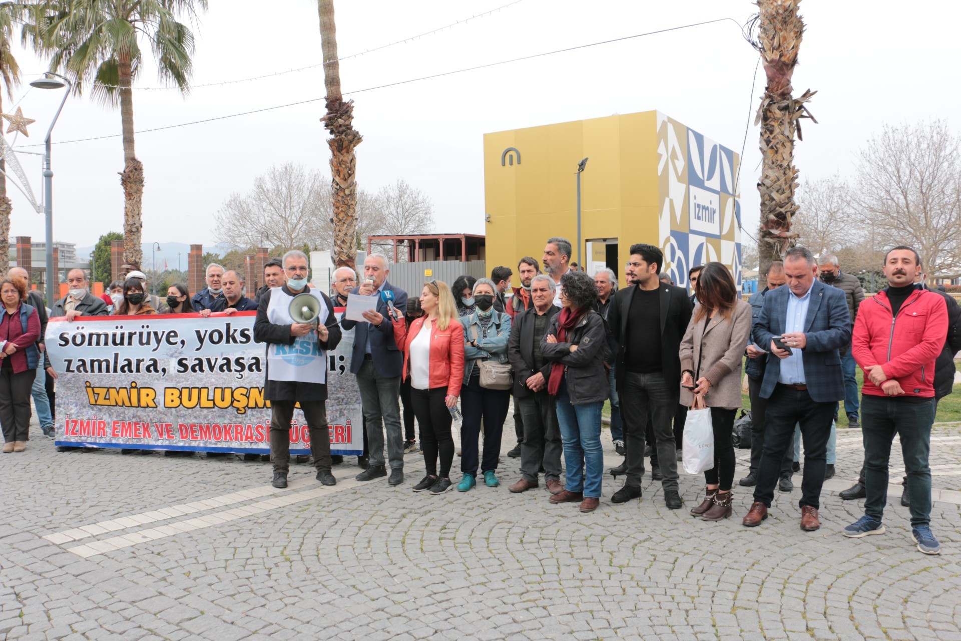 İzmir Emek ve Demokrasi Güçleri açıklama yaptı