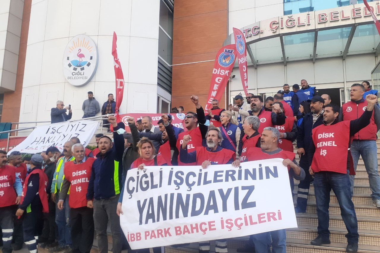 İzmir Büyükşehir Belediyesi park bahçe işçileri grevi ziyaret etti