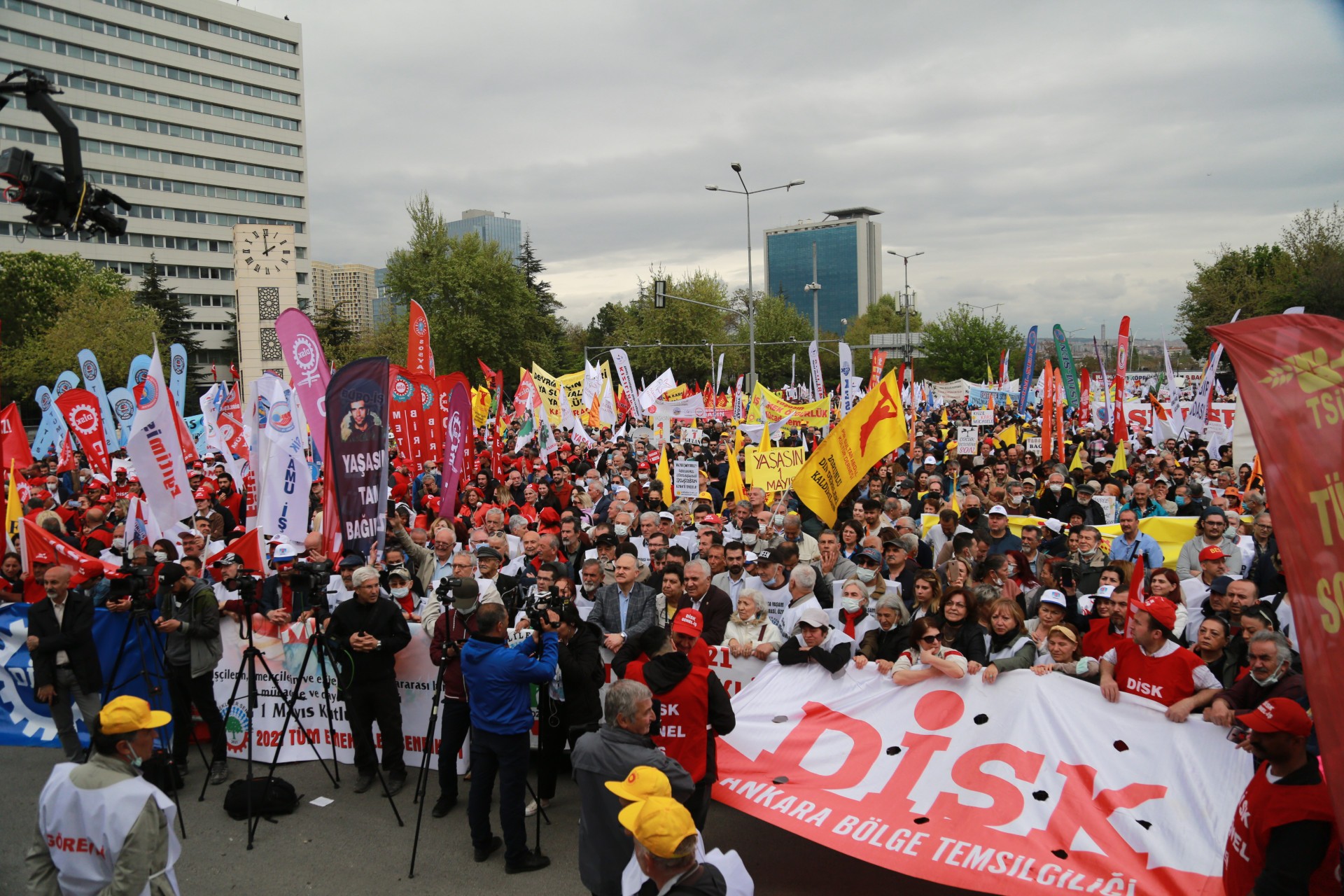 Türk-İş, Ankara’da 1 Mayıs sessizliğini bozmalı