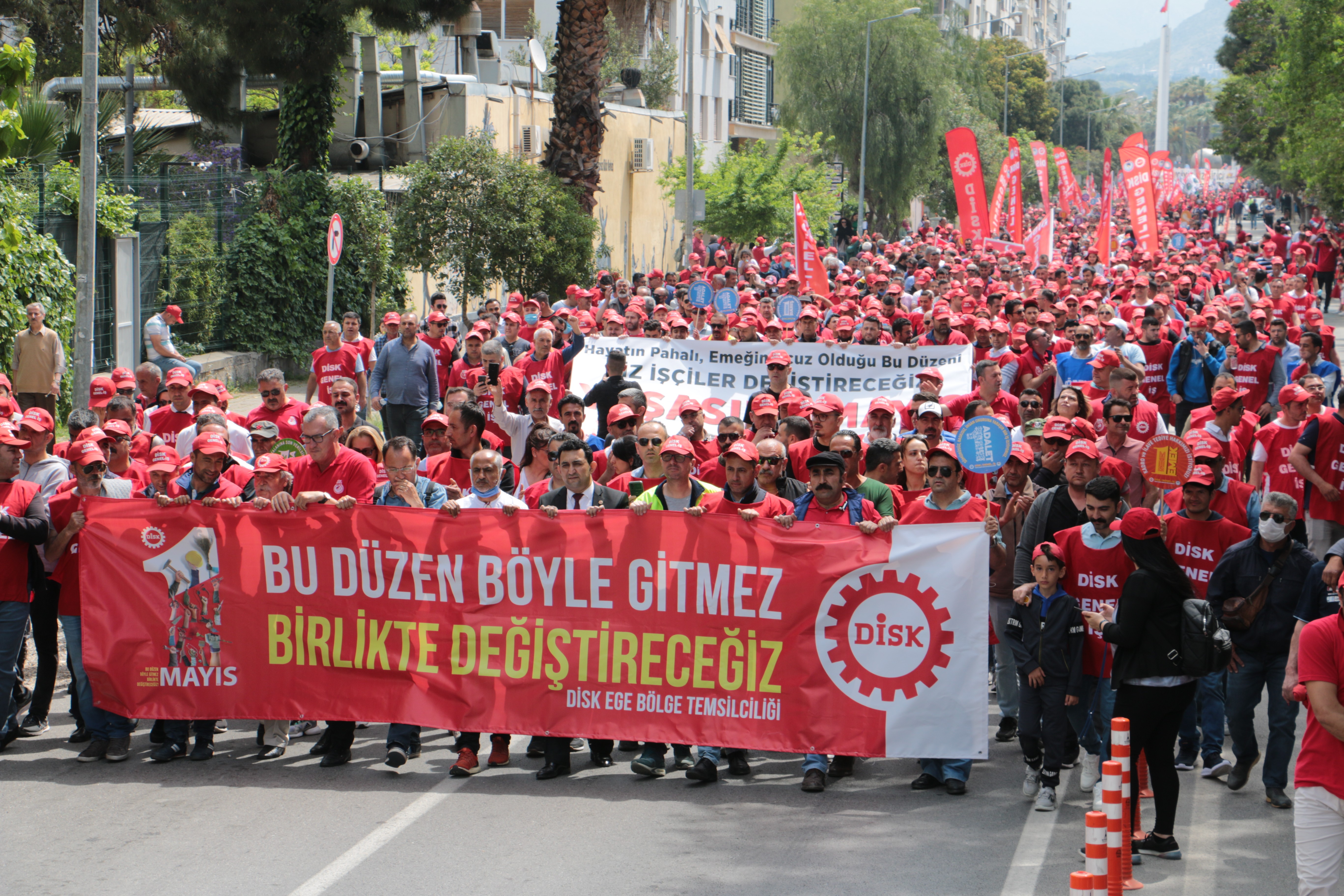 1 Mayıs’tan 14 Mayıs’a: Tek adam yönetiminin gitmesi talebini haykırmalıyız