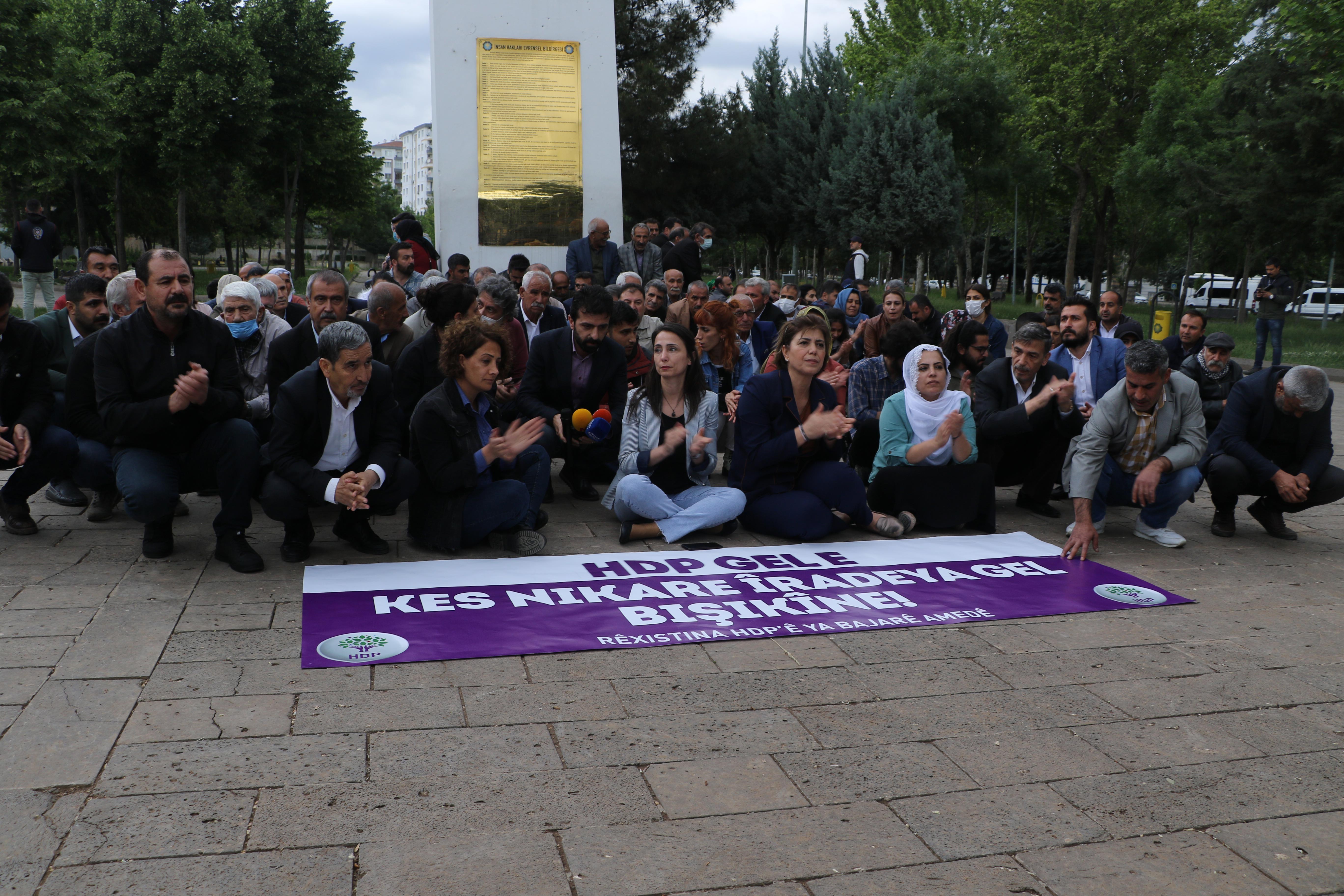 Diyarbakır'daki oturma eylemi