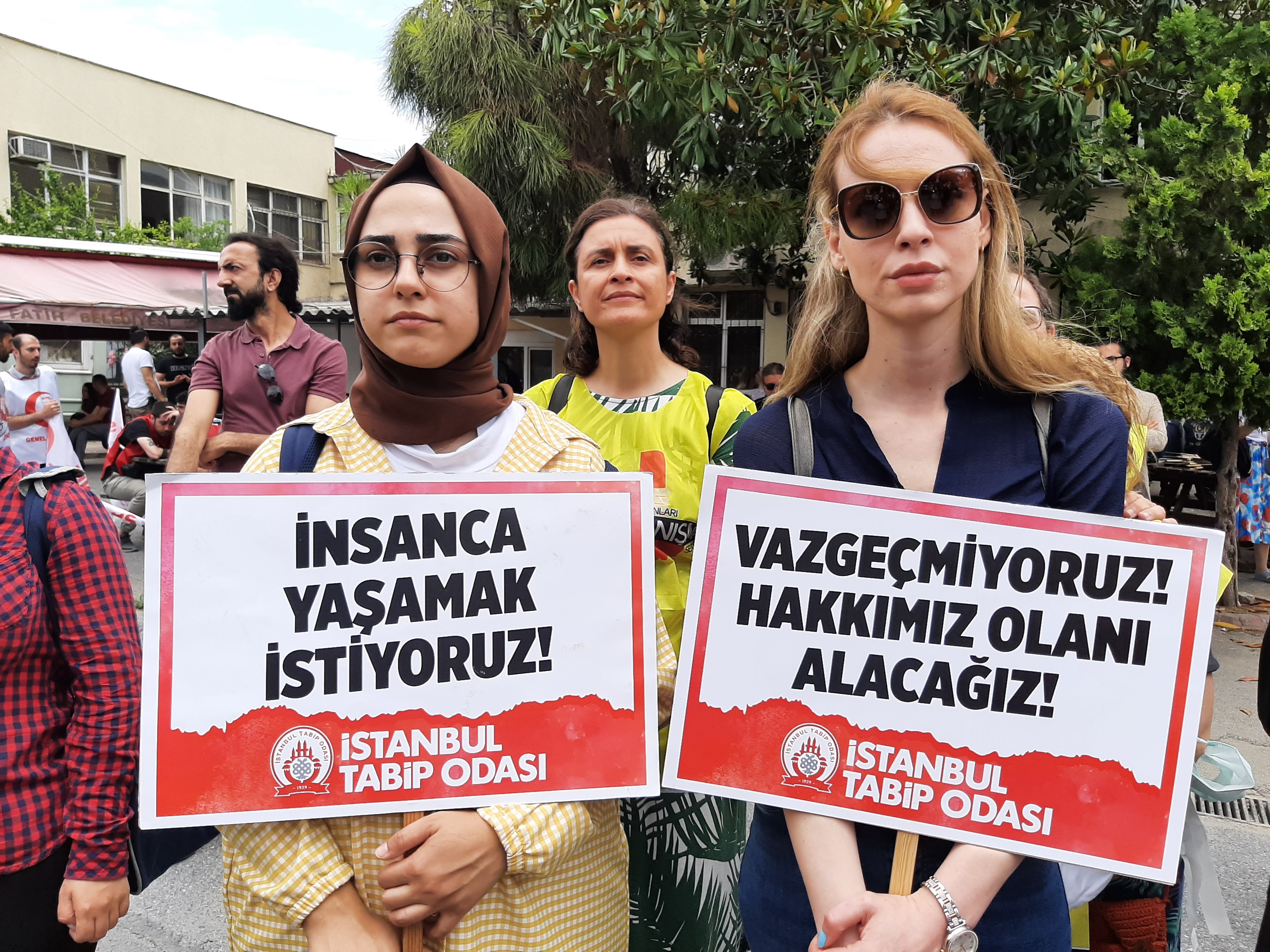 TBMM'nin toplanamamasına tepki: Sağlıkçıların çığlığını duyan yok