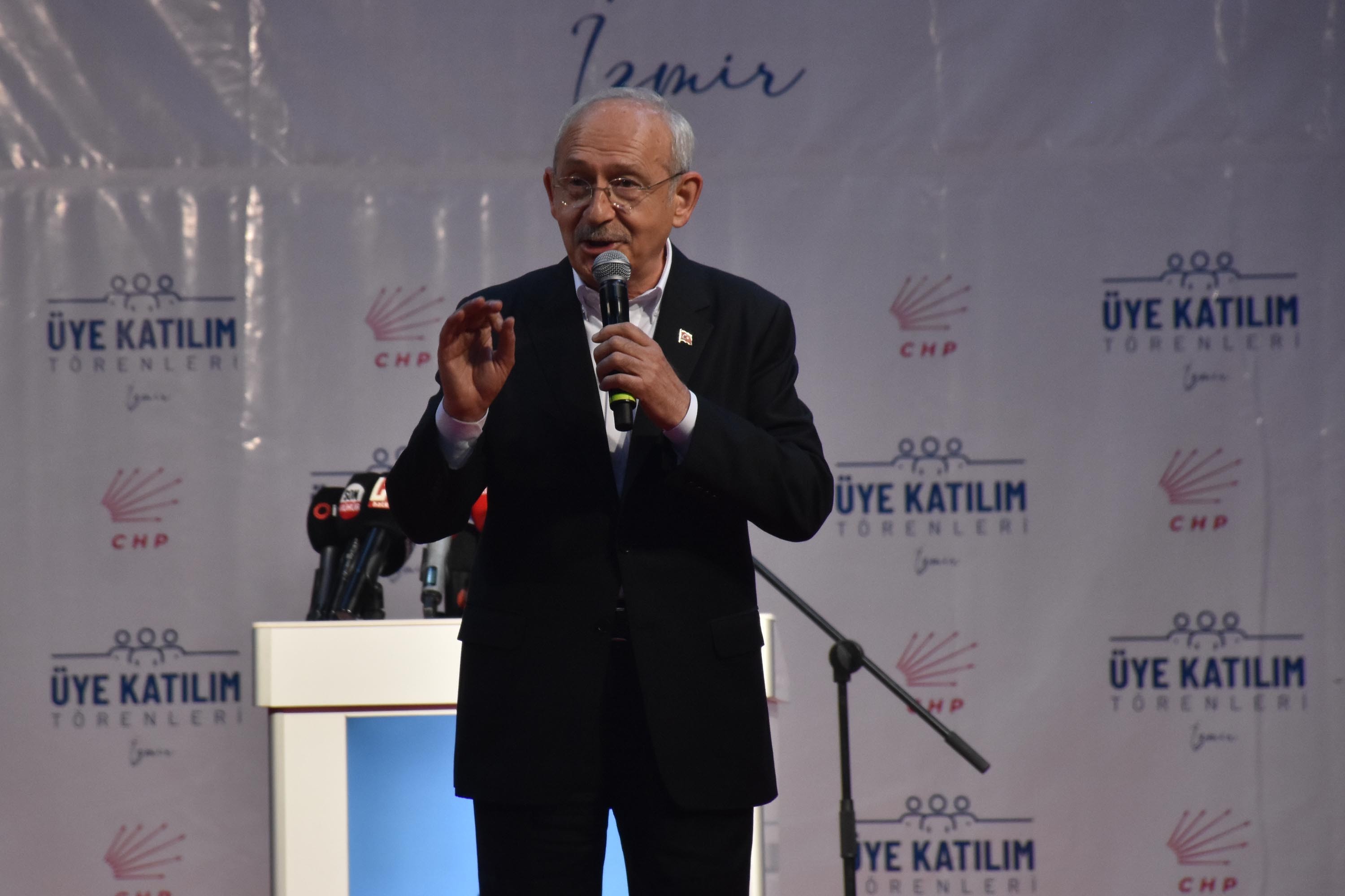 Kemal Kılıçdaroğlu'ndan gençlere "Faizli KYK borçlarını ödemeyin" mesajı