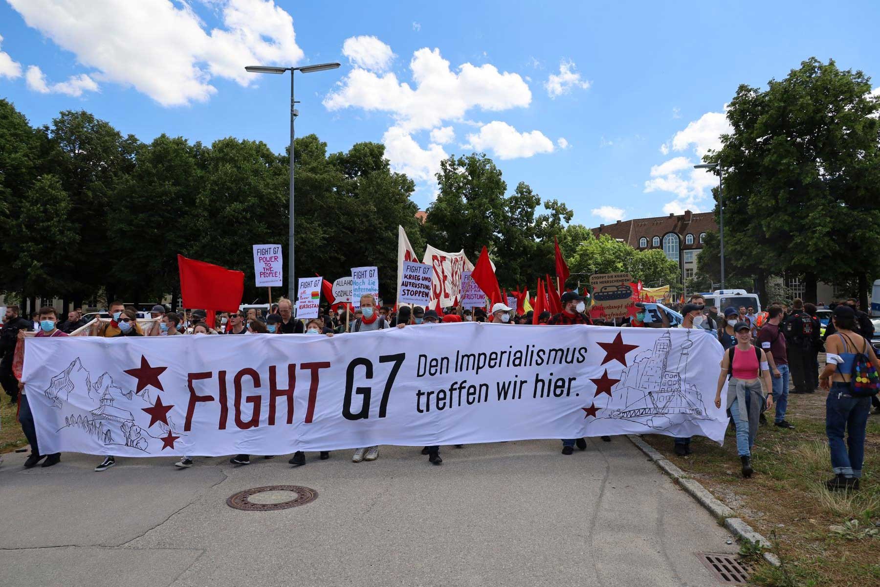 Almanya'da G7 protestosu