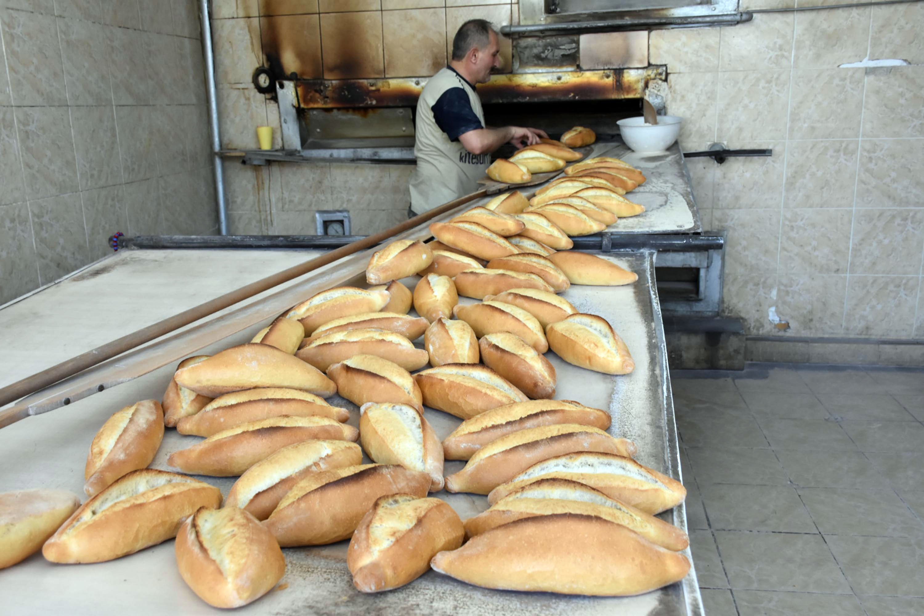 Ankara'da ekmeğin fiyatı 7 lira oldu