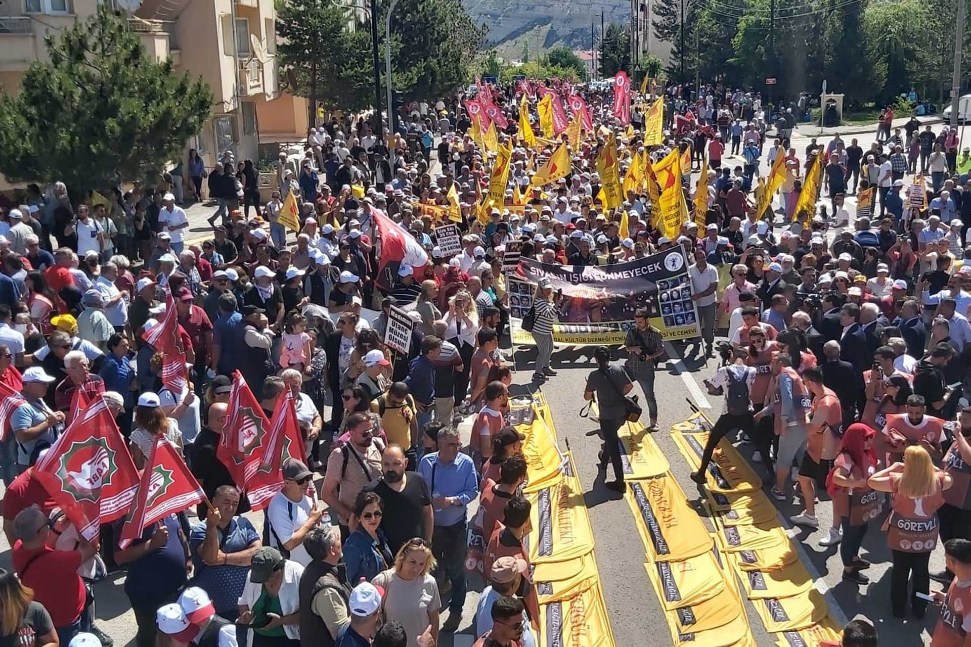 Sivas Katliamı’nın 29. yılında Madımak Oteli önünde anma: Adalete kadar mücadele