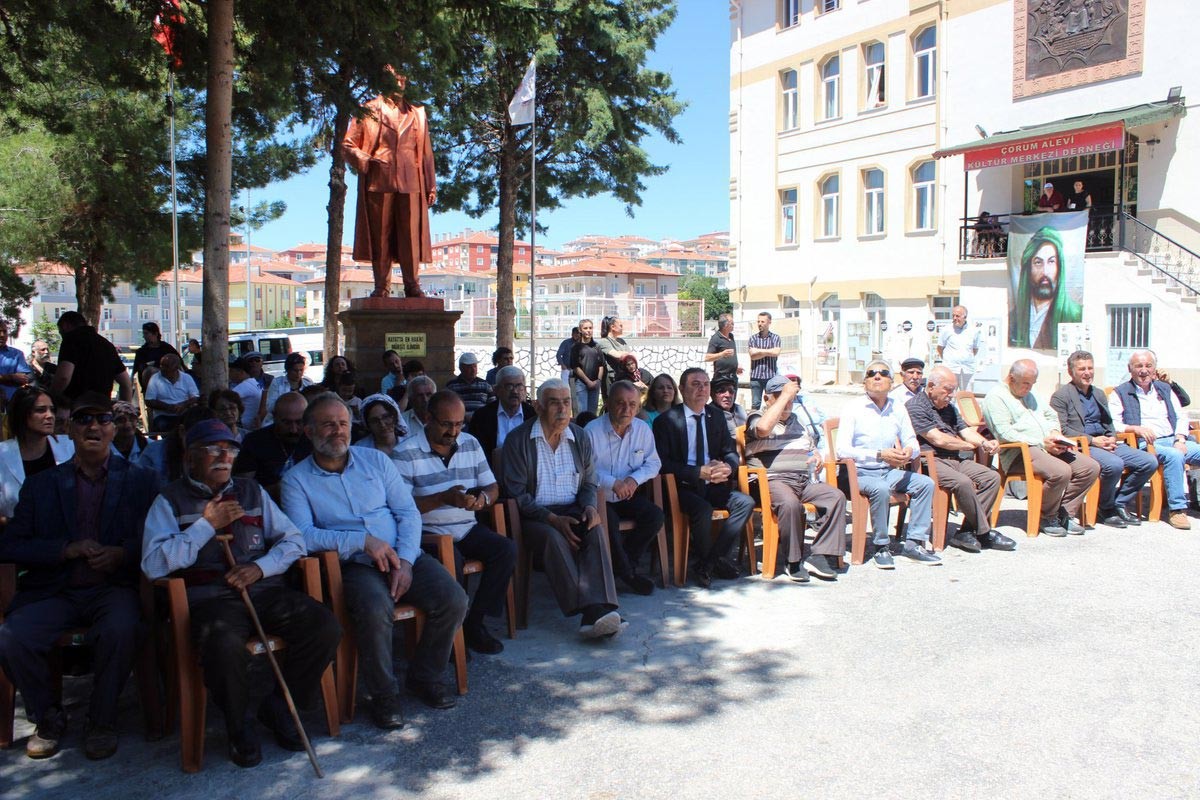 Çorum katliamında yaşamını yitirenler için düzenlenen anma