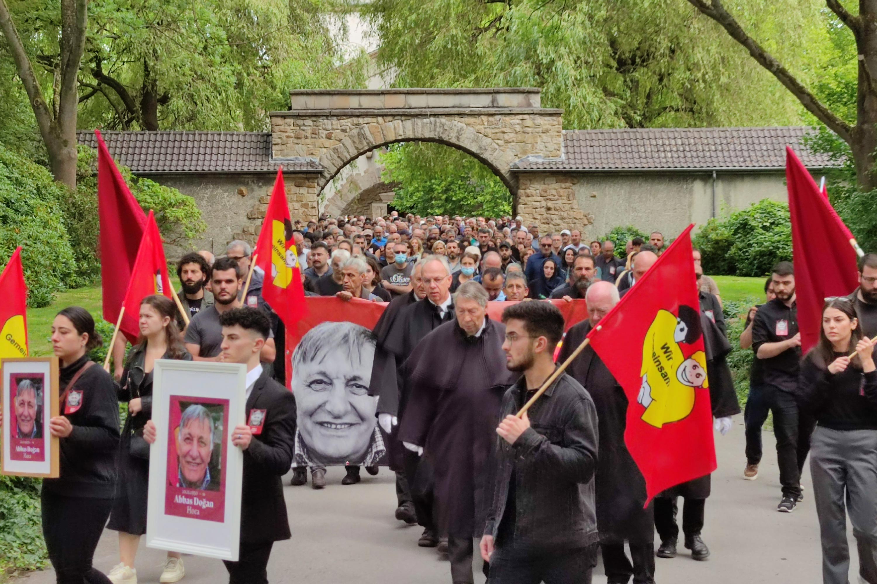 DİDF Dortmund yöneticisi Abbas Doğan düzenlenen cenaze töreniyle uğurlandı