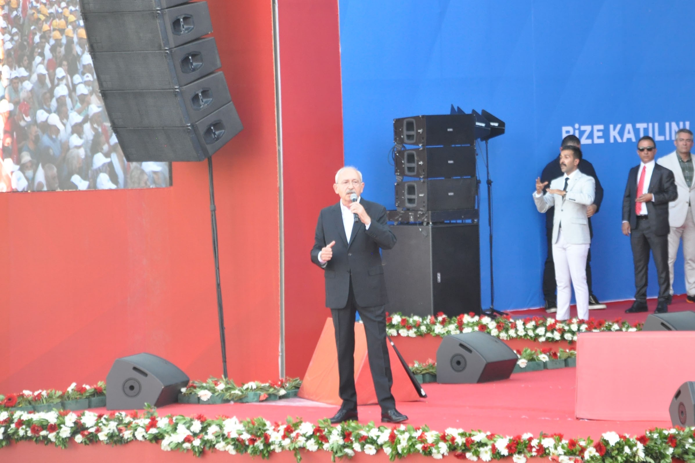 Kılıçdaroğlu, Balıkesir mitinginde bir kez daha ‘adayım’ mesajı verdi 