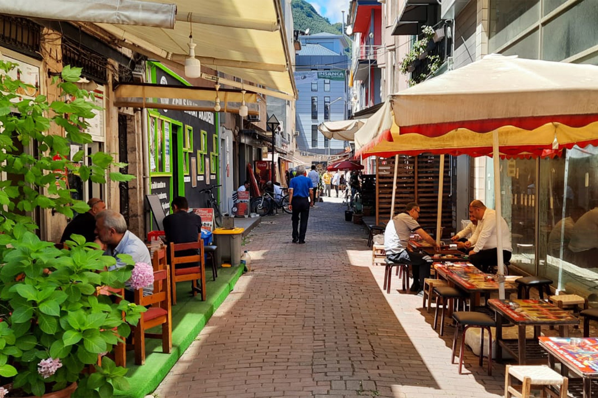 Esnaf zorunlu harcamalarını bile karşılayamıyor; iktidardan destek bekliyor