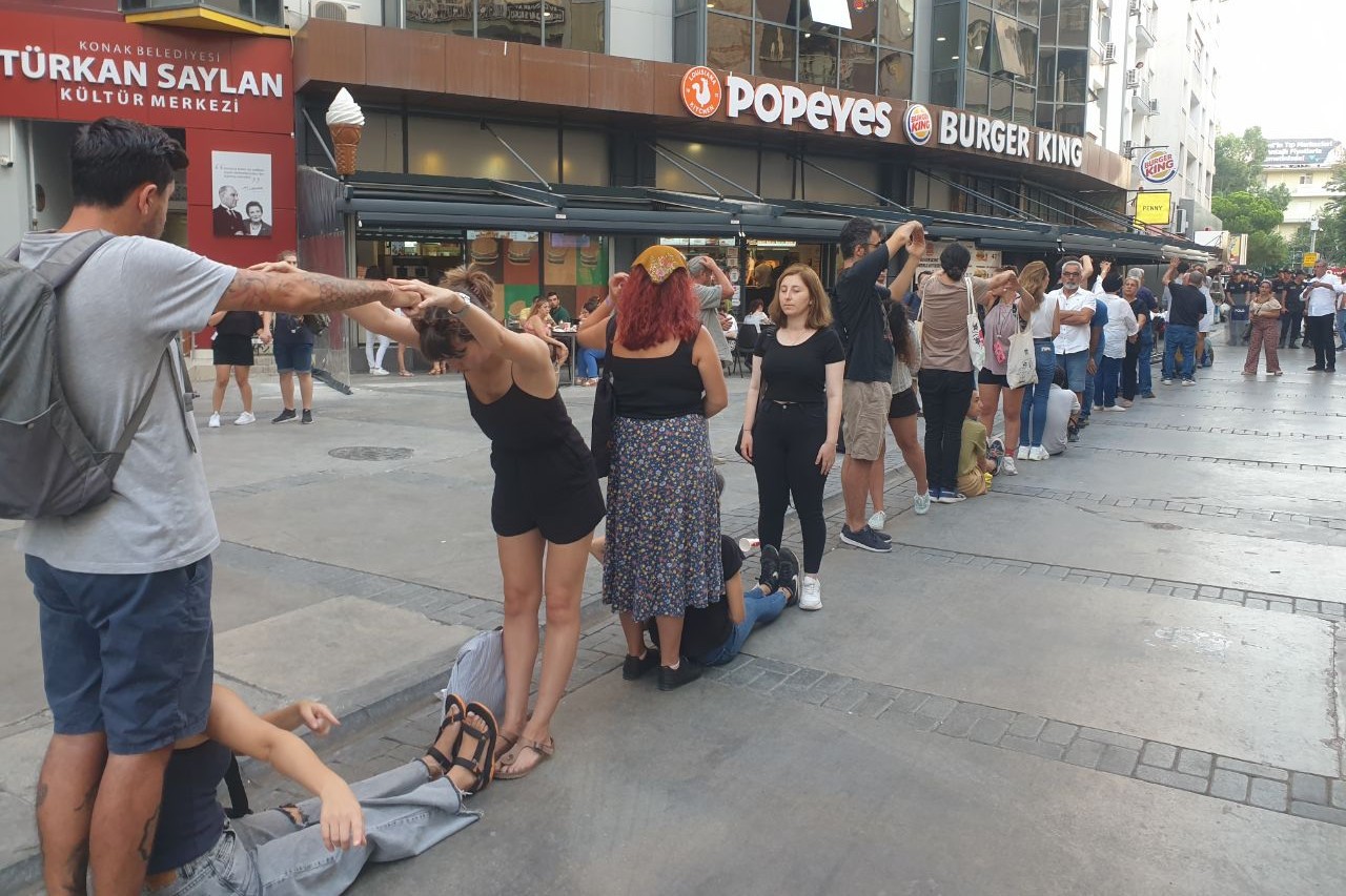 Ölüm gemisi São Paulo’ya karşı tepkiler büyüyor