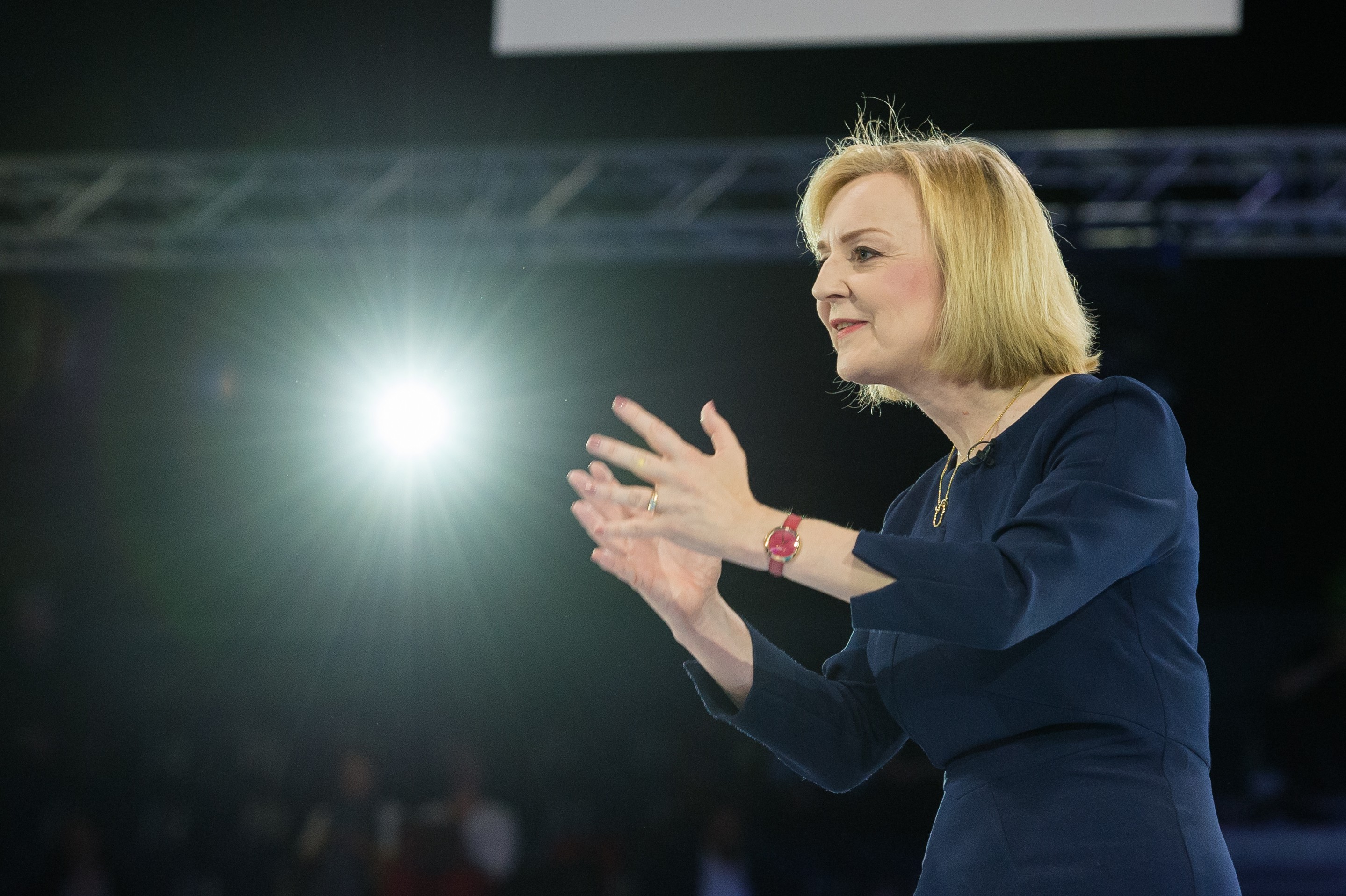 İşçi düşmanı Liz Truss yeni İngiltere başbakanı oldu