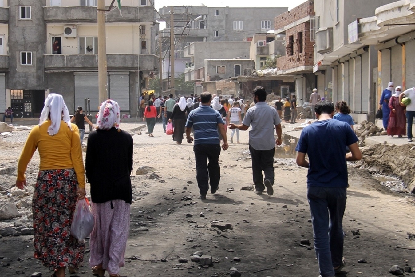 Cizre'de öldürülen 22 kişinin faillerinin bulunması için araştırma önergesi verildi