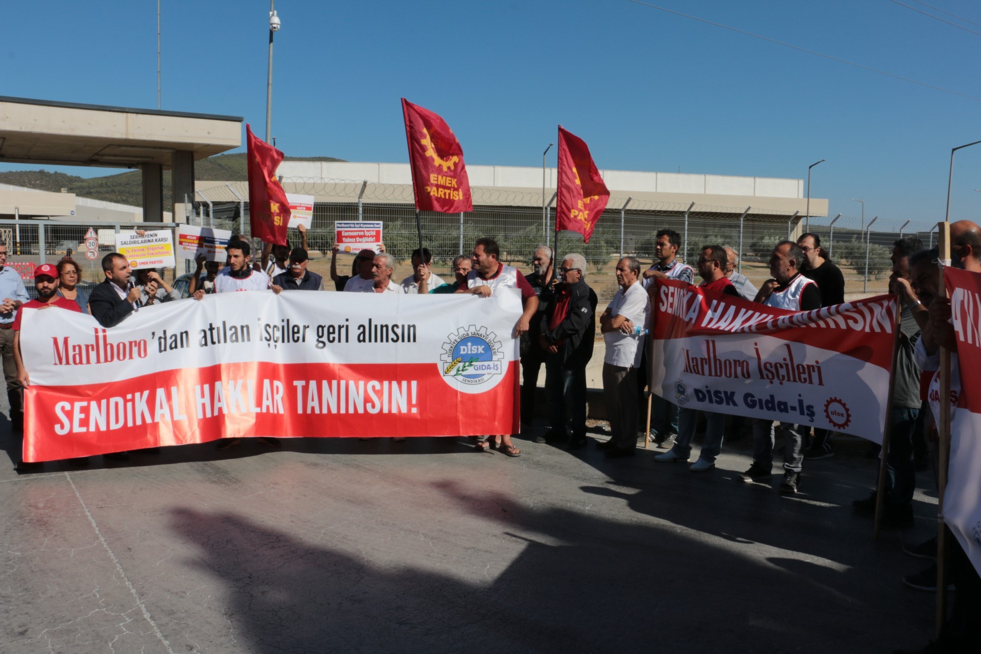 EMEP marlboro işçilerini ziyaret etti