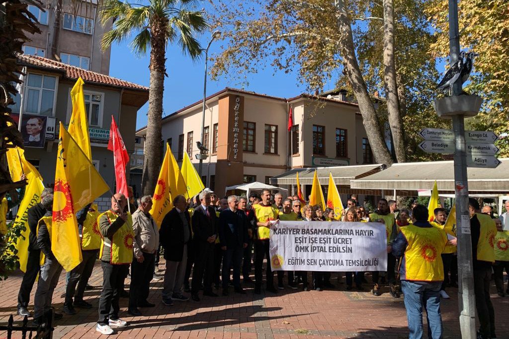 Çaycuma'da eğitimcilerin eylemi.