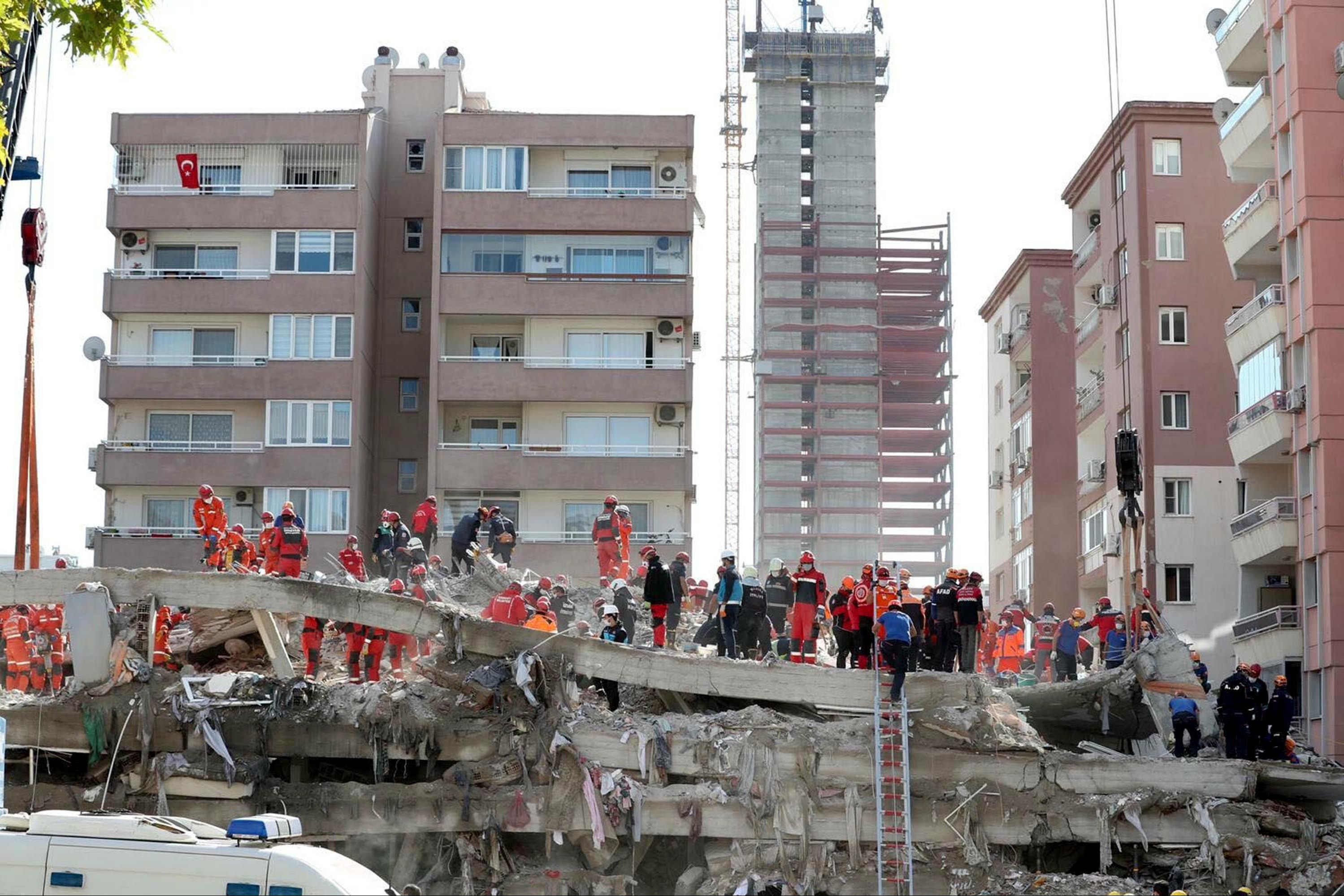 Rıza Bey Apartmanı davasında mahkeme heyetinden çekilme kararı