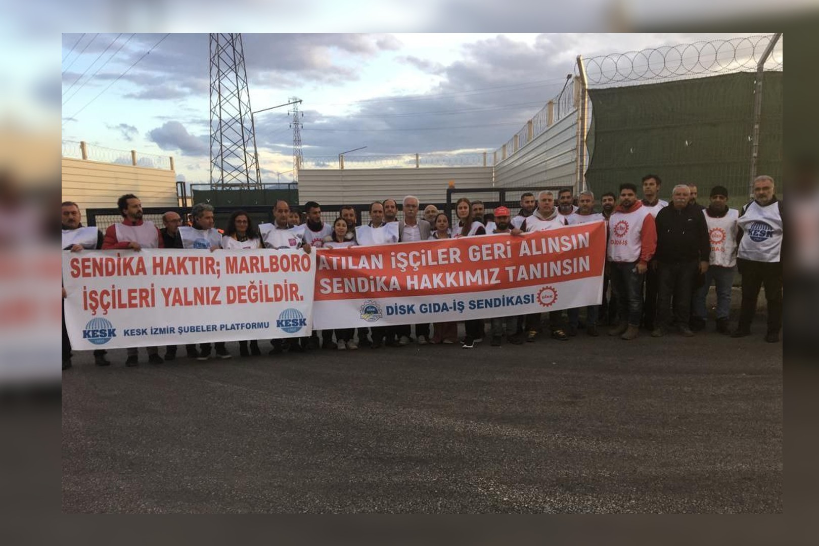 KESK heyeti 59 gündür direnen Euroserve (Marlboro) işçilerini ziyaret etti