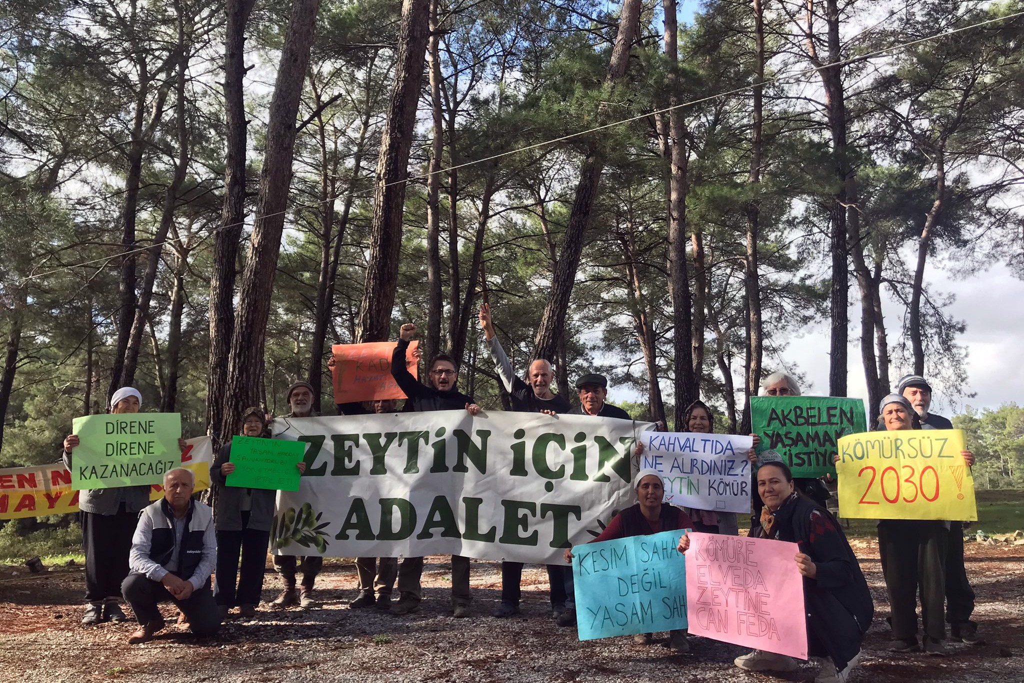 Zeytinlikleri maden sahalarına açan düzenlemenin torba yasaya konulmasına tepki