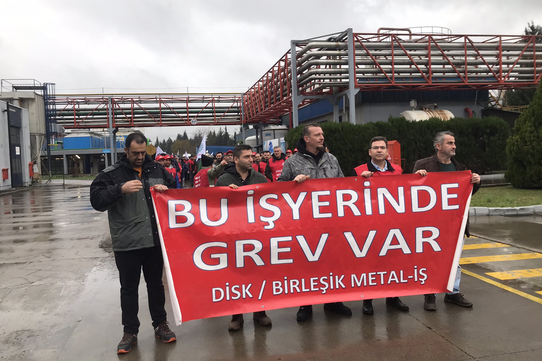 Lastik işçisi: Bekaert işçilerinin grevi bizleri de cesaretlendiriyor