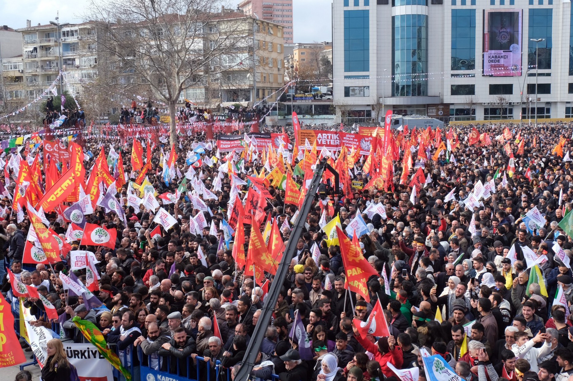 Thousands of people attended the first rally of the Labour and Freedom Alliance | "We will change this country by uniting"