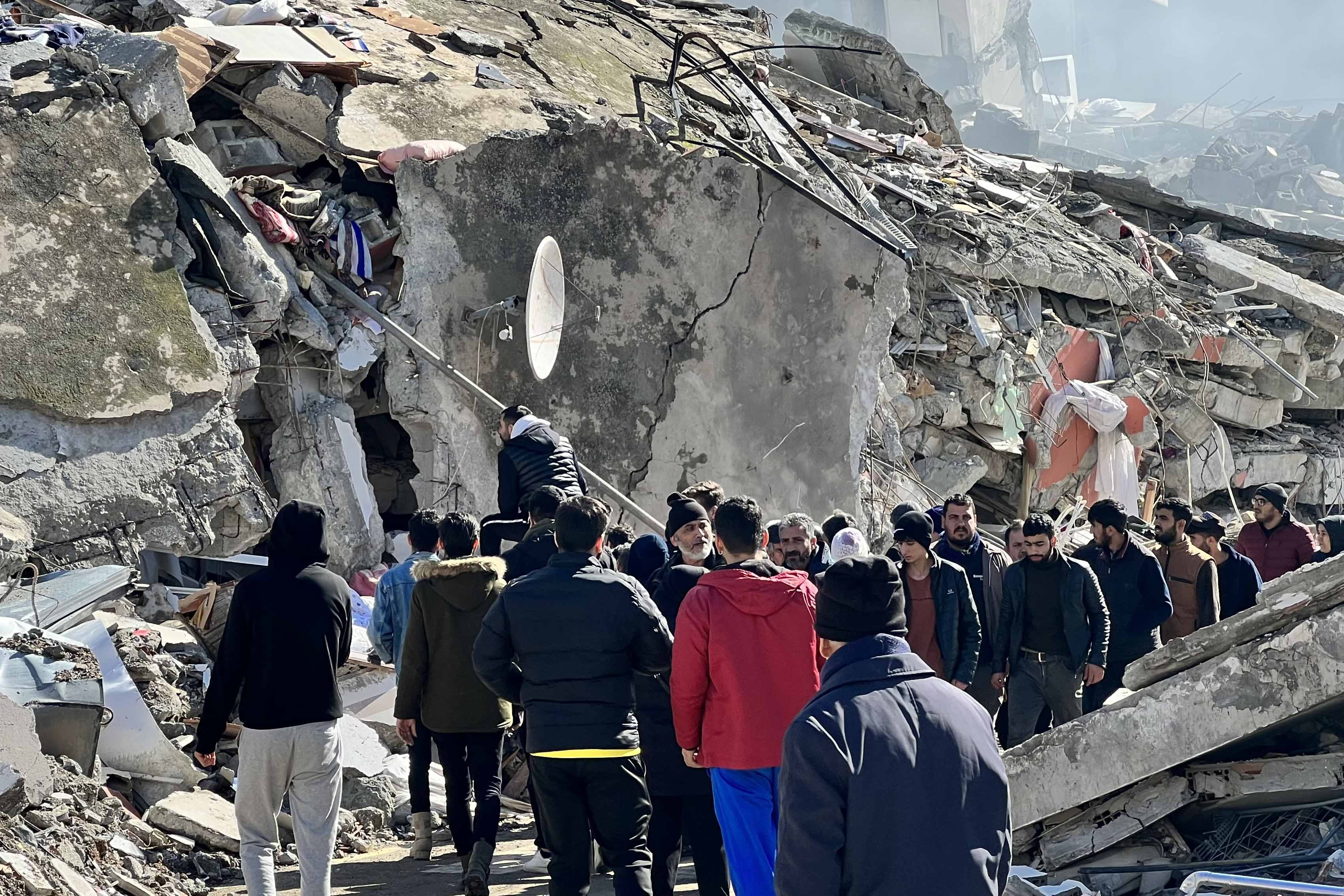 Depremin ardından Hatay'da 4. gün | Tüm imkanlarla seferber olunmalı