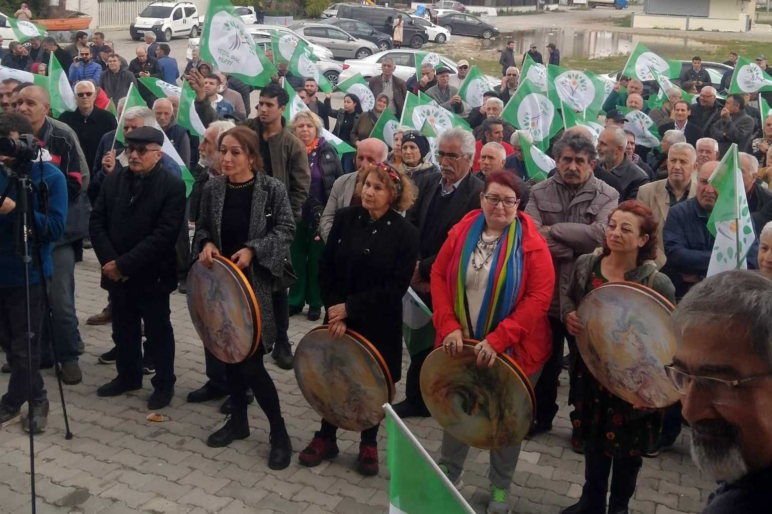 Yeşil Sol Parti Burhaniye seçim bürosu açılışı