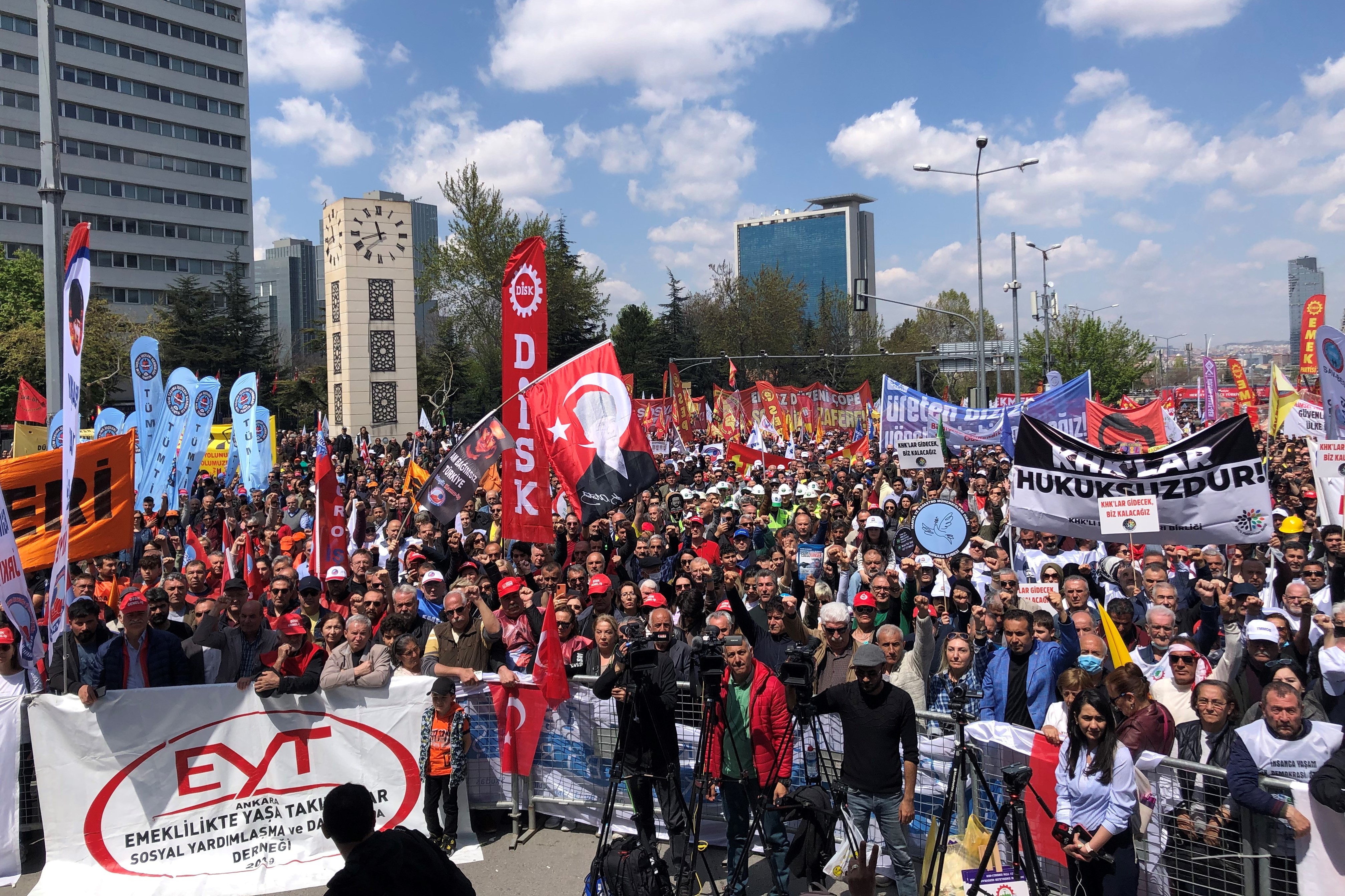 Ankara 1 Mayıs'ında 14 Mayıs coşkusu: Bu karanlığı yırtıp atacağız