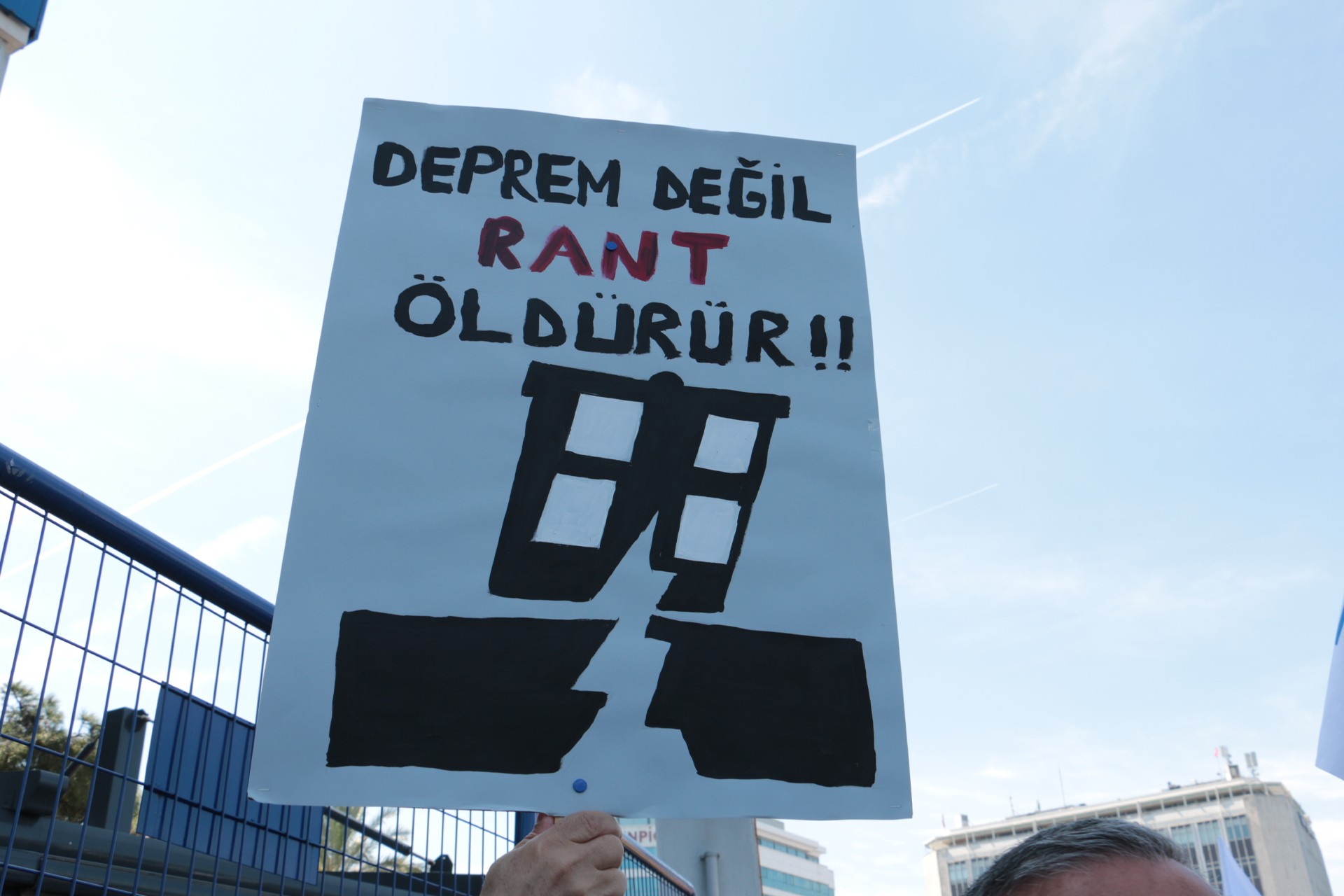 6 Şubat’ın ikinci yılında sendika ve meslek örgütleri:  “Benzer felaketlerin yaşanmaması için mücadelemizi sürdüreceğiz”