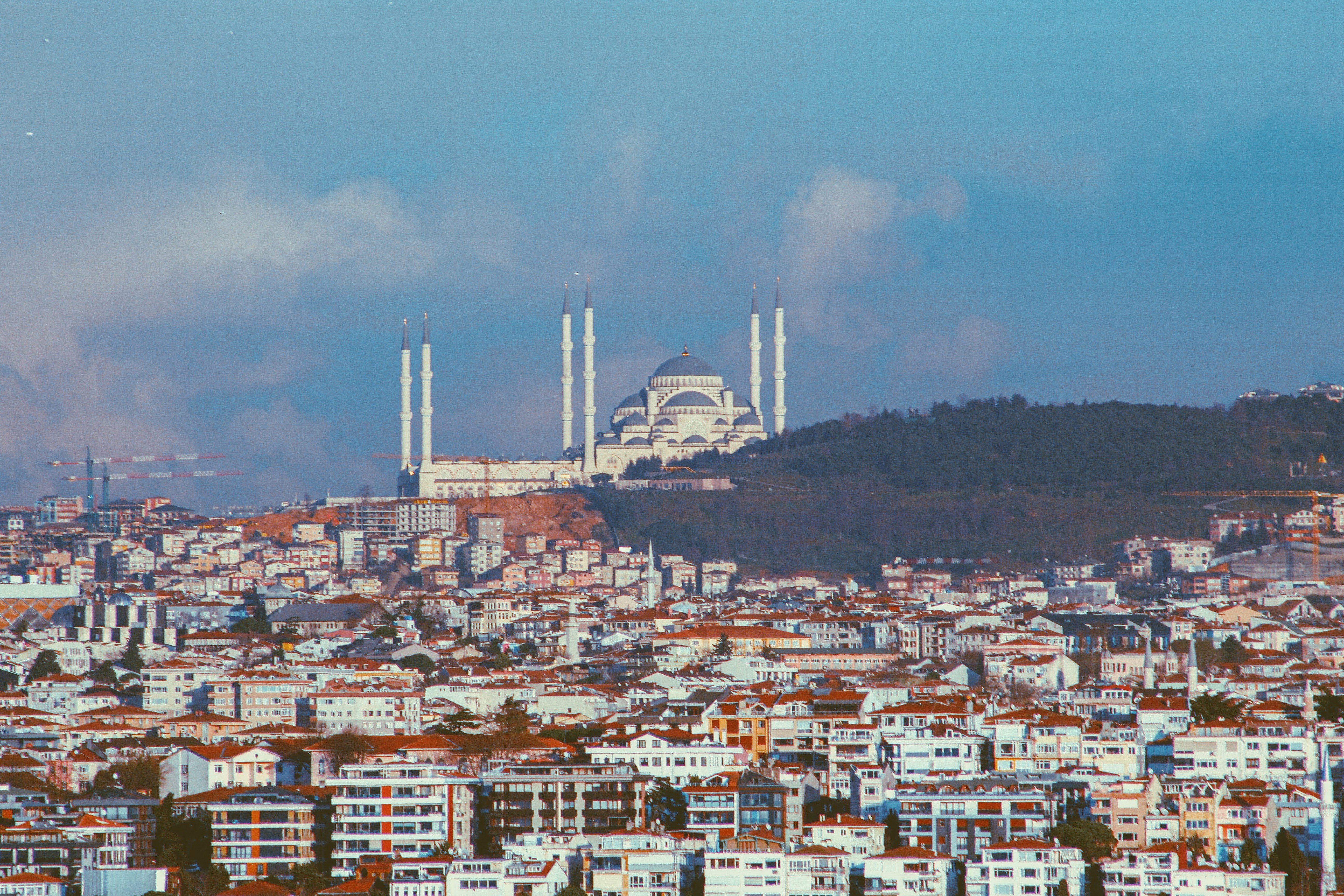 Evi yabancıya vergisiz sattı, tüccar milyar doları kasaya attı