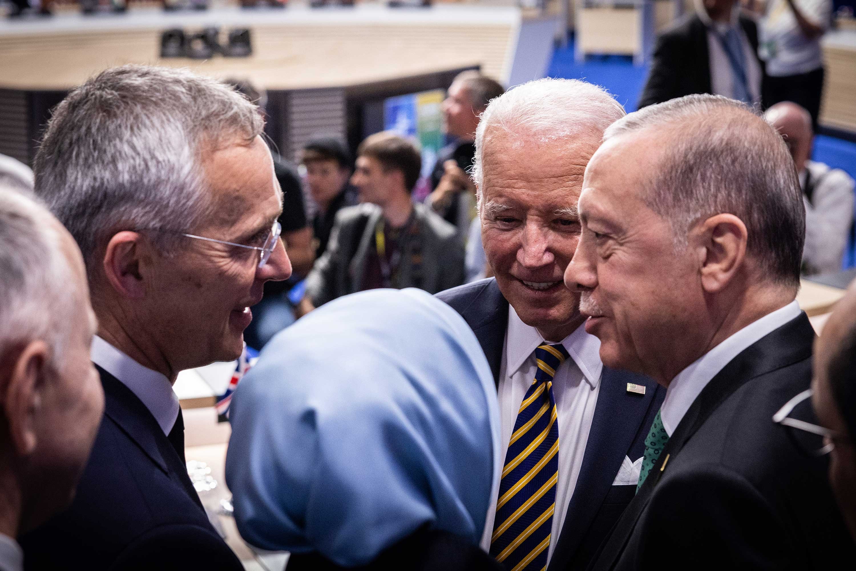 Erdoğan'ın İsveç kararı emperyalizmin yüzünü güldürdü, Biden müteşekkir