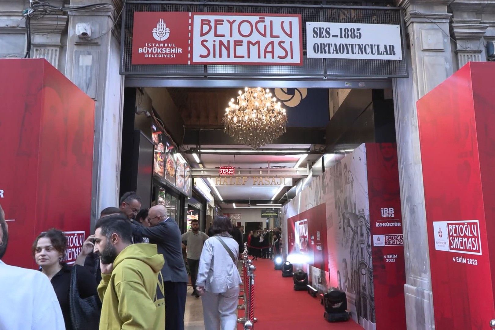 Beyoğlu Sineması girişi 