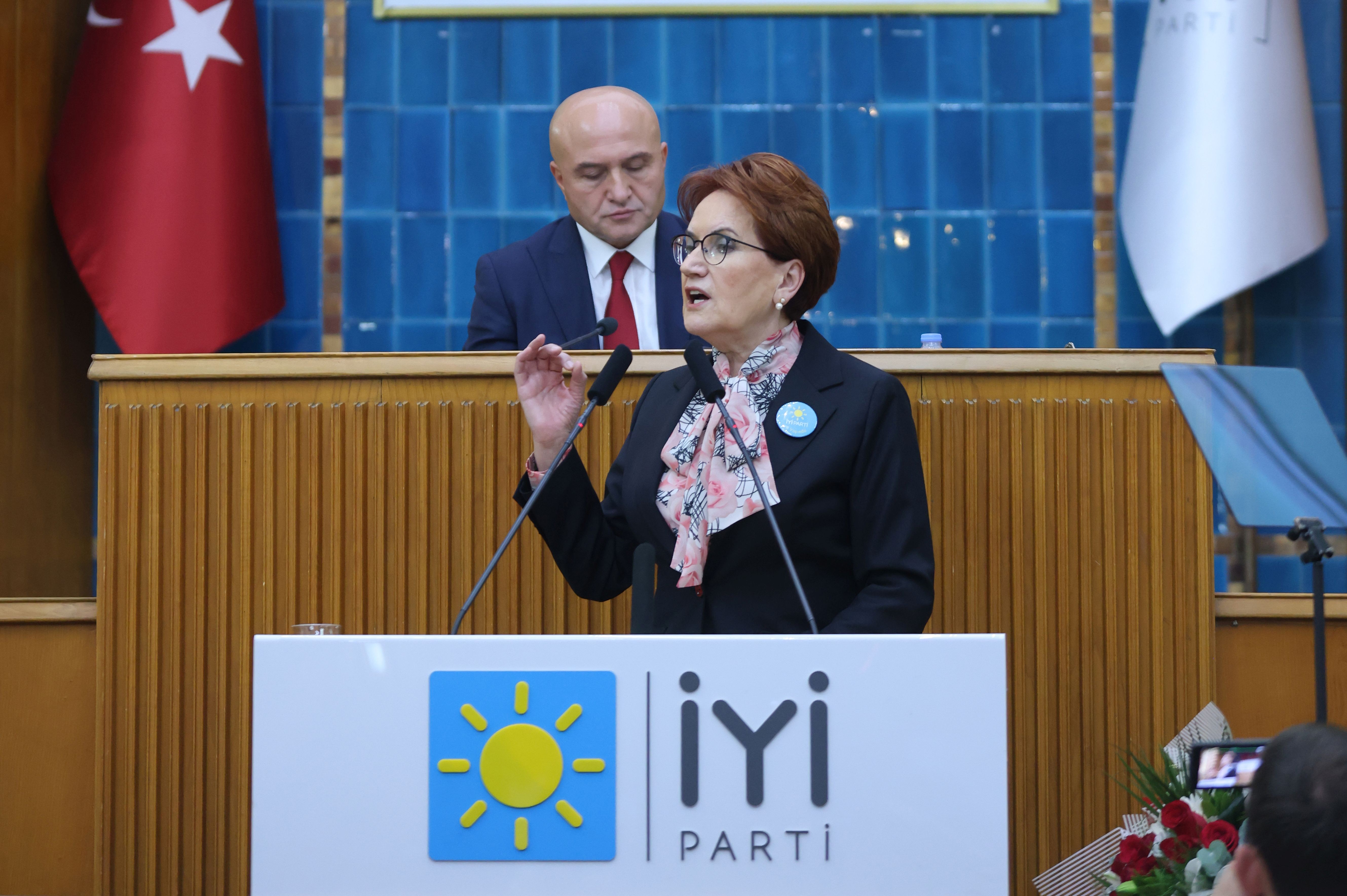 Akşener'den Bahçeli'ye: Buyursunlar arkadaşlarıyla Gazze'ye gitsinler