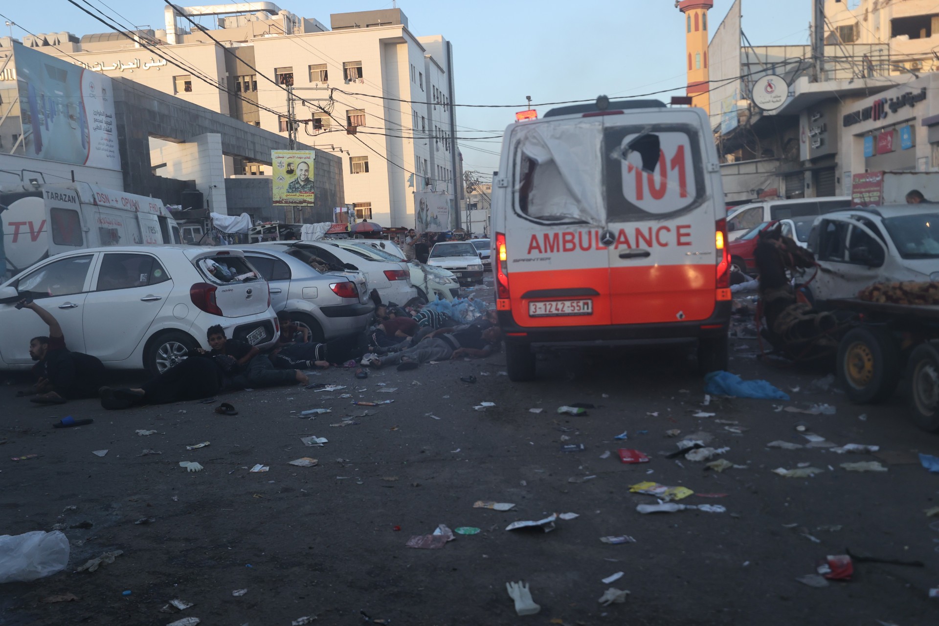 Gazze'deki Şifa Hastanesi'nde hizmetlerin durması nedeniyle 6'sı prematüre bebek 20 kişi öldü