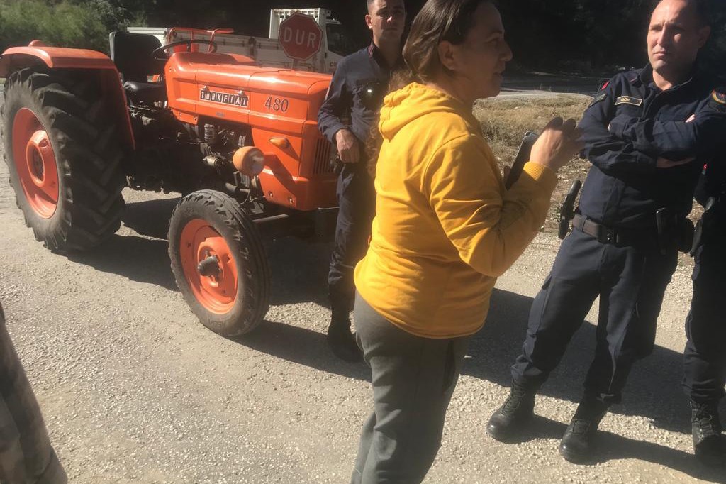 Tarlasını termikçi şirketten korumaya çalışan İkizköy köylüsüne jandarma müdahalesi